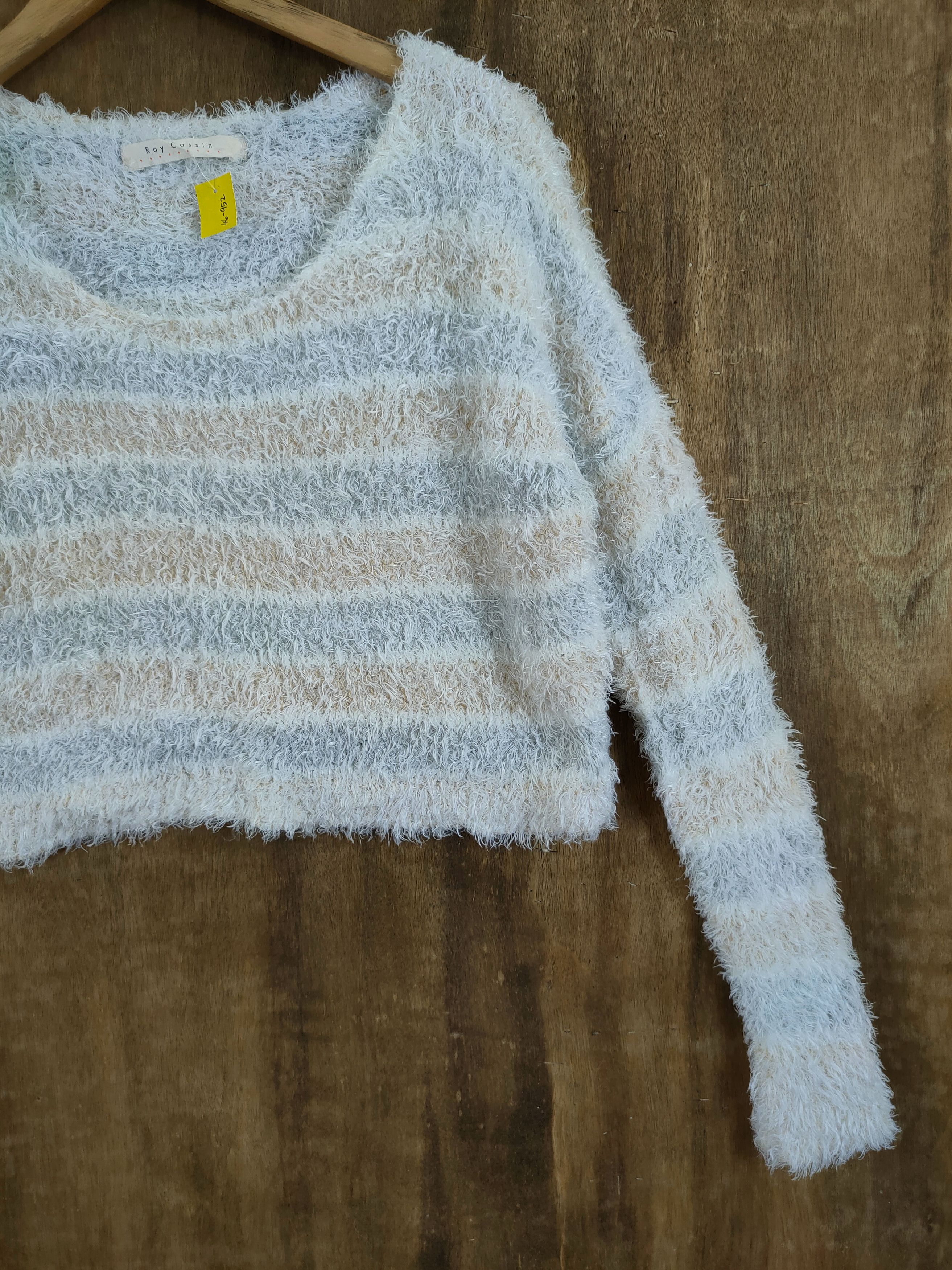 Homespun Knitwear D Ray Cassin Crop top shag shaggy fur mohair #46-952 Size M / US 6-8 / IT 42-44 - 3 Thumbnail