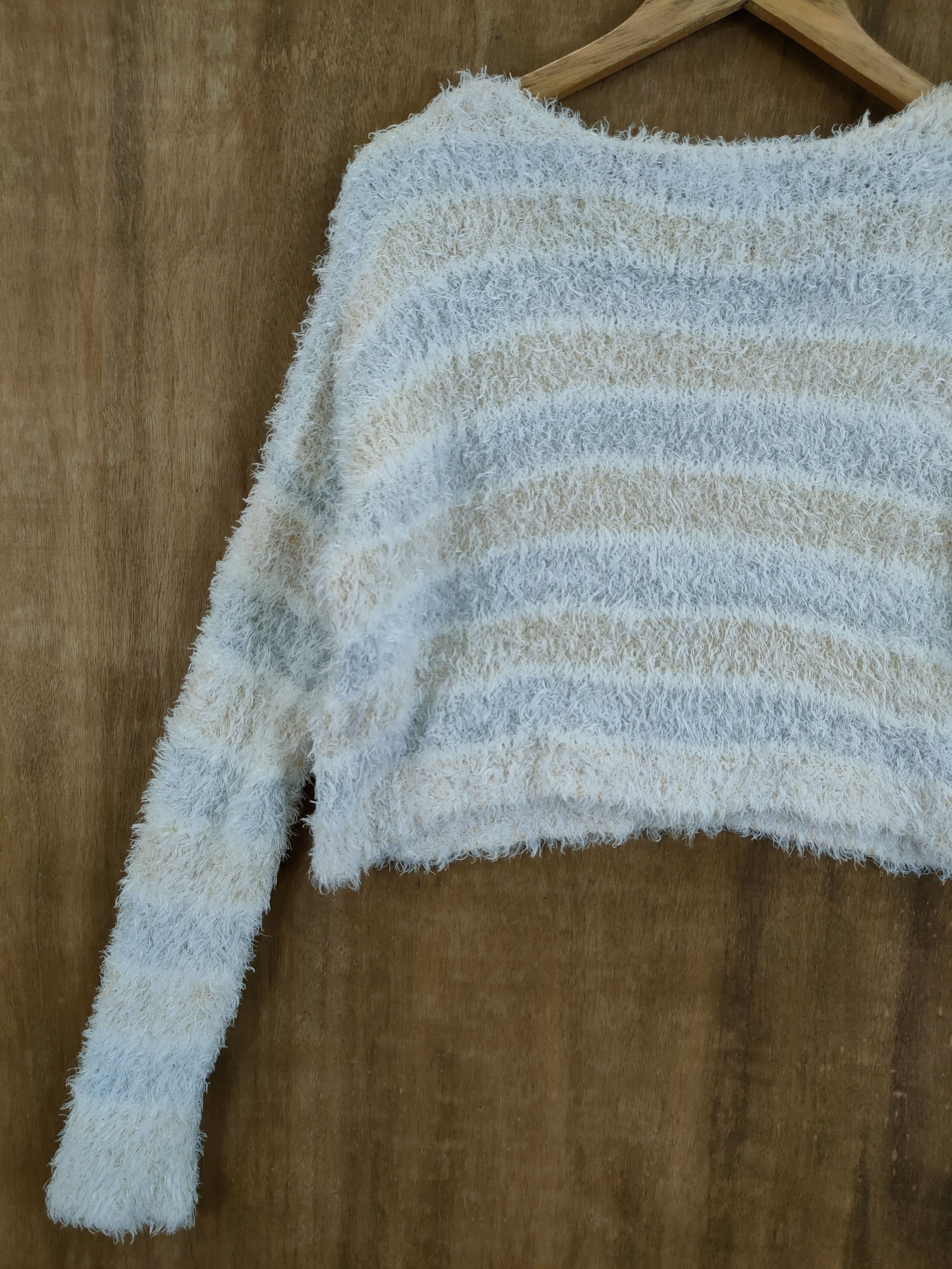 Homespun Knitwear D Ray Cassin Crop top shag shaggy fur mohair #46-952 Size M / US 6-8 / IT 42-44 - 10 Thumbnail