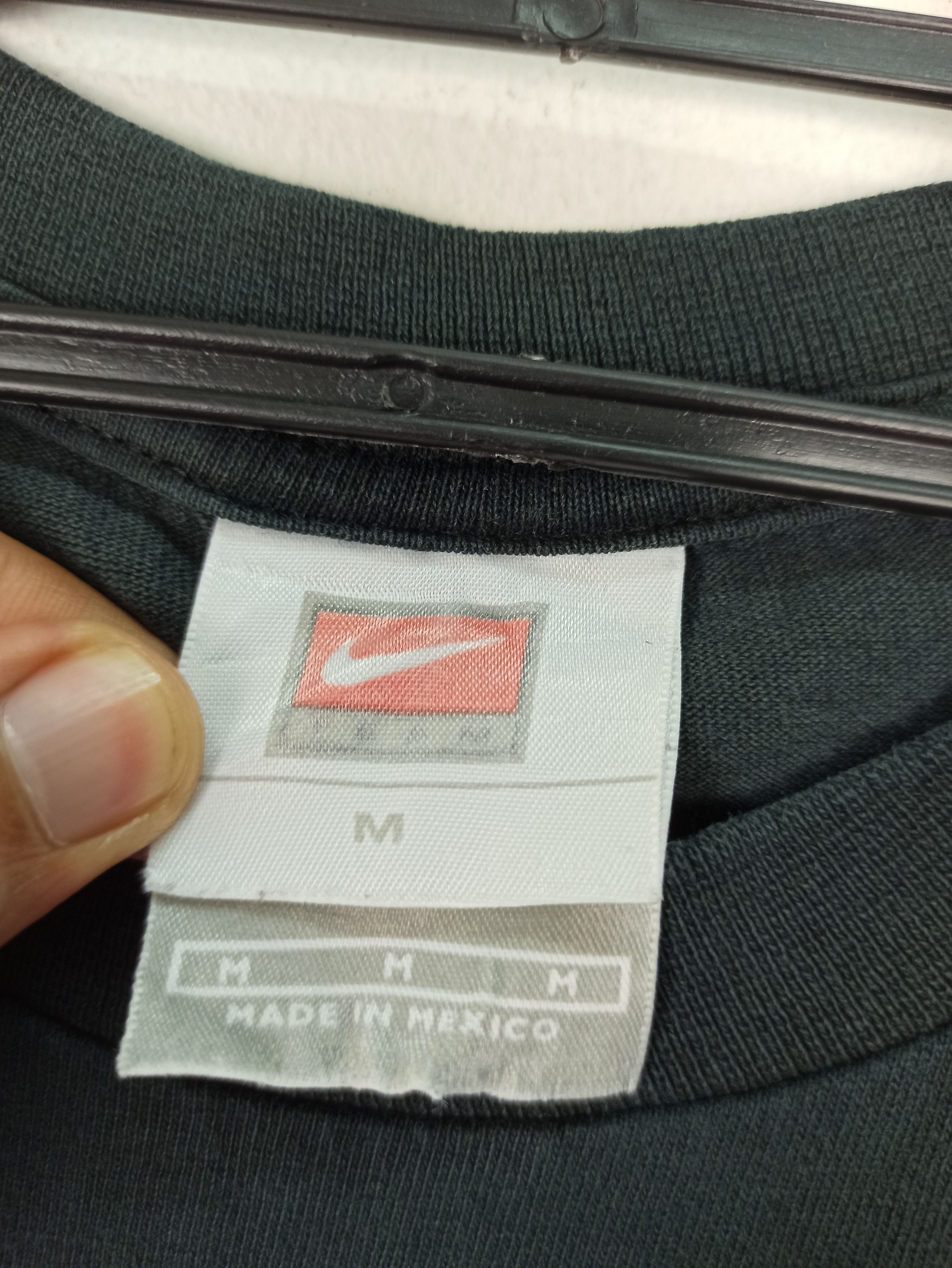 Nike Vintage Faded Black Nike Michael Jordan tee Worn Size US M / EU 48-50 / 2 - 5 Thumbnail