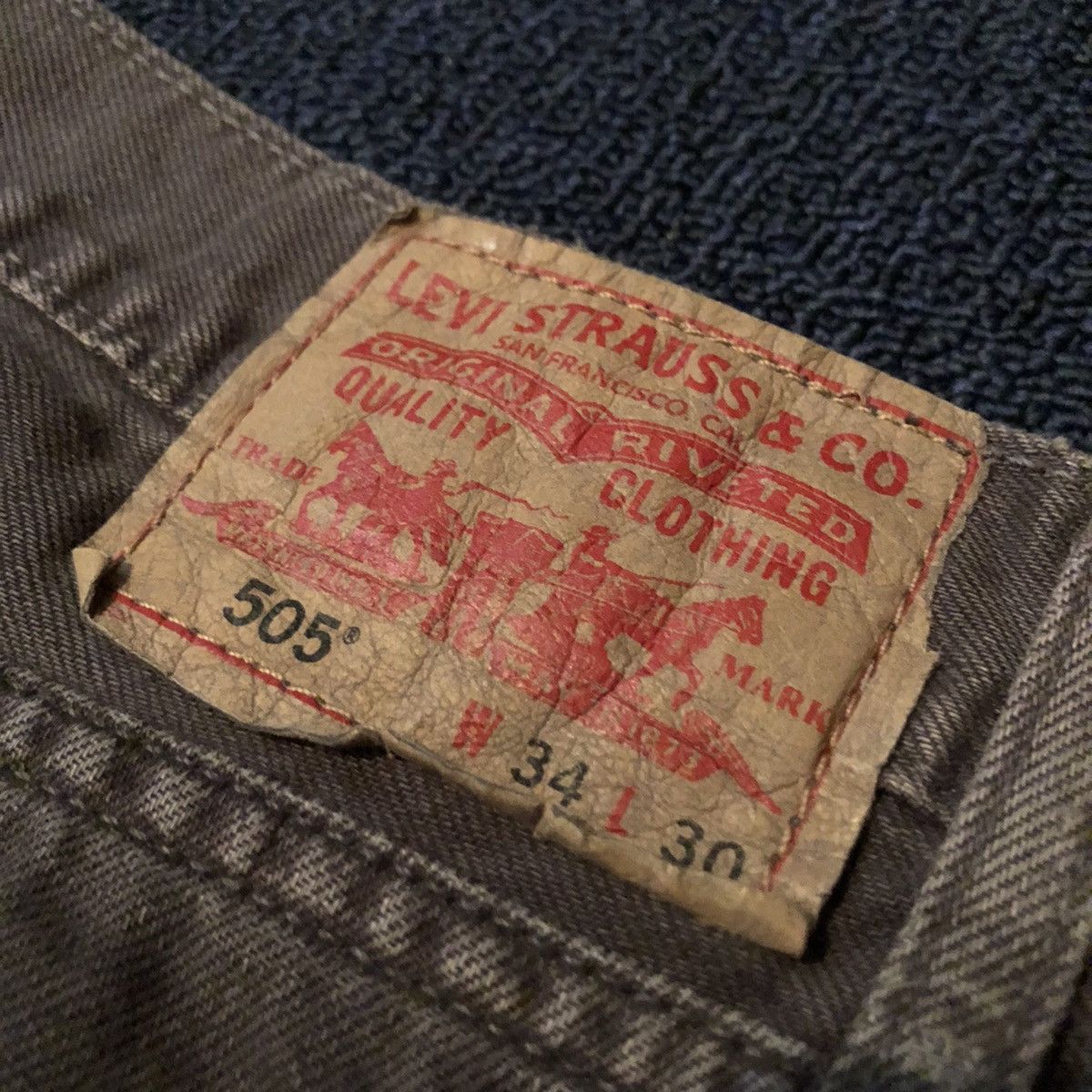 Levi's Vintage Levi’s 505 Straight Fit Dark Grey Denim Jeans 34x30 Size US 34 / EU 50 - 5 Thumbnail