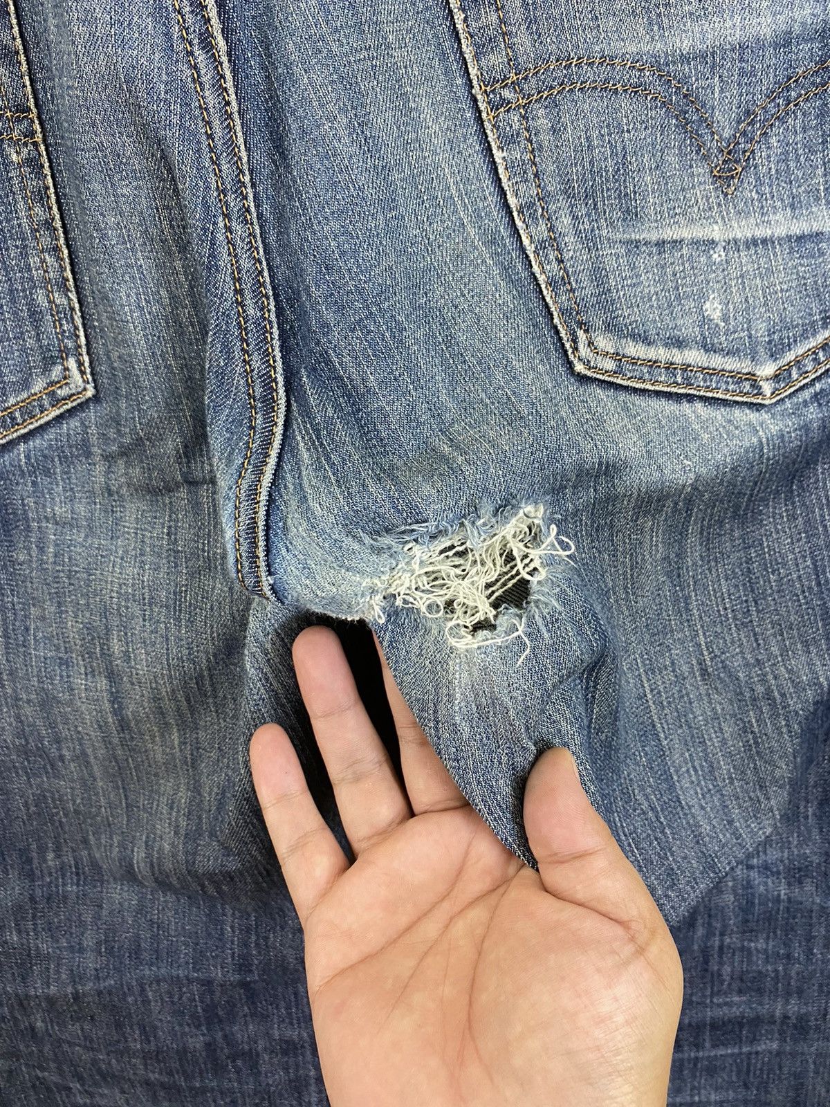 DLS 505 Levi’s Blue Distressed Denim Pants vintage #BB538