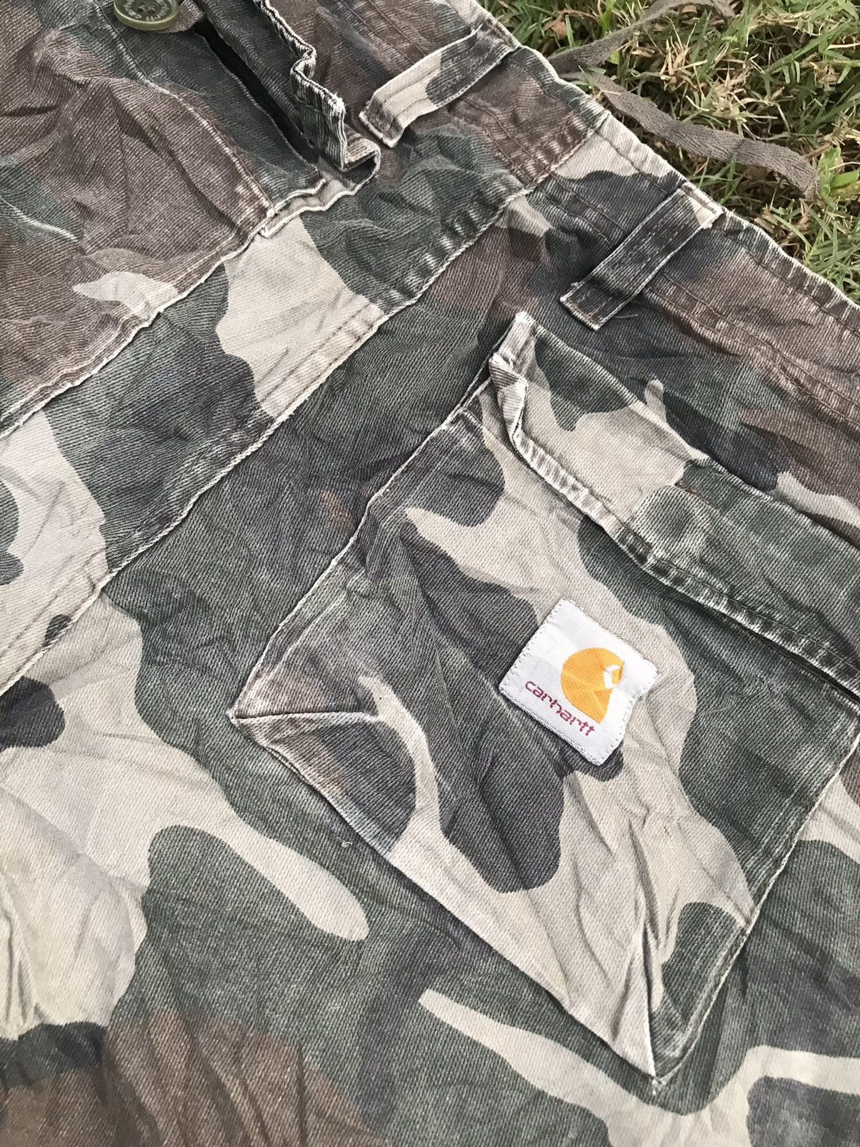 Carhartt 🔥BEST OFFER 🔥Carhartt distressed cargo pants Size US 34 / EU 50 - 7 Thumbnail