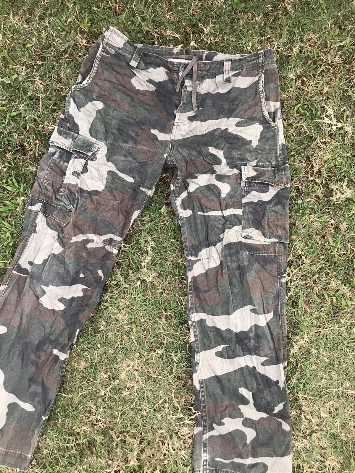 Carhartt 🔥BEST OFFER 🔥Carhartt distressed cargo pants Size US 34 / EU 50 - 3 Thumbnail