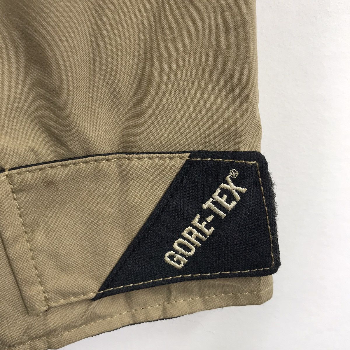 Vintage Vintage EIDER GORE-TEX Beige Fleece Jacket Size US L / EU 52-54 / 3 - 5 Thumbnail