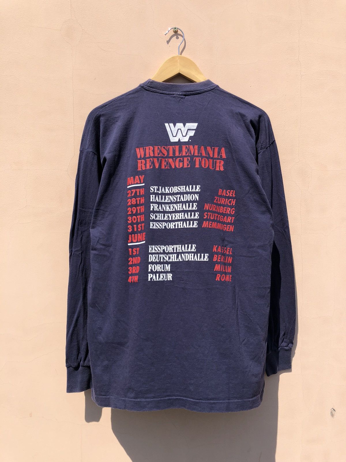 Vintage Vintage 1994 WWF Wrestlemania Revenge Owen Hart Bret Hart Size US M / EU 48-50 / 2 - 2 Thumbnail