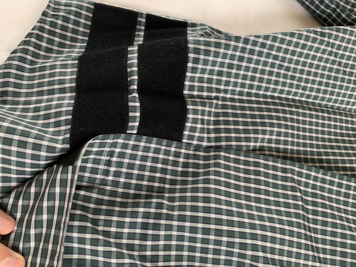 Martine Rose Back Wrapped Shirt in Green & Black Size US S / EU 44-46 / 1 - 3 Thumbnail