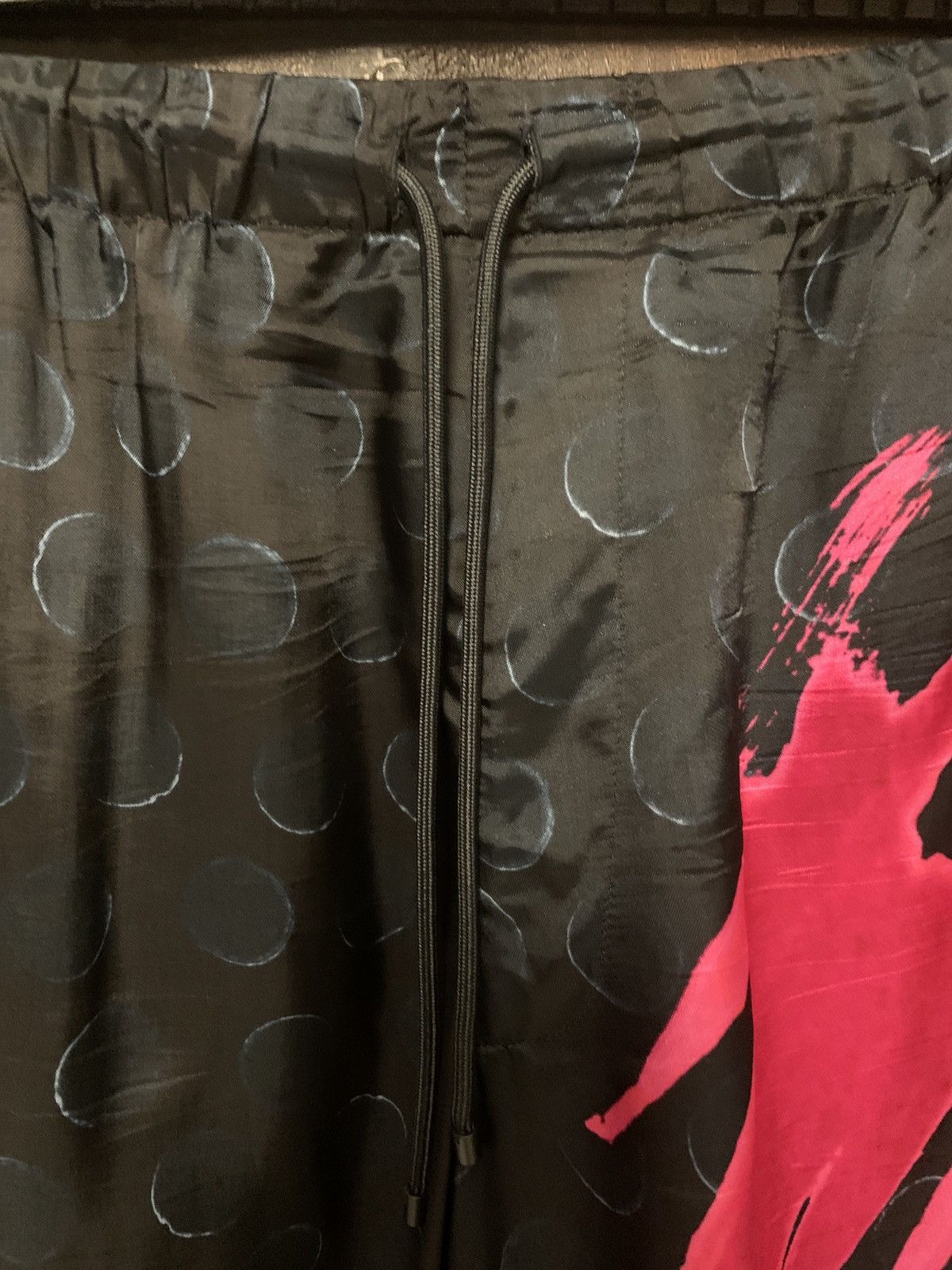 Dries Van Noten Shorts Len Lye print Size US 36 / EU 52 - 2 Thumbnail