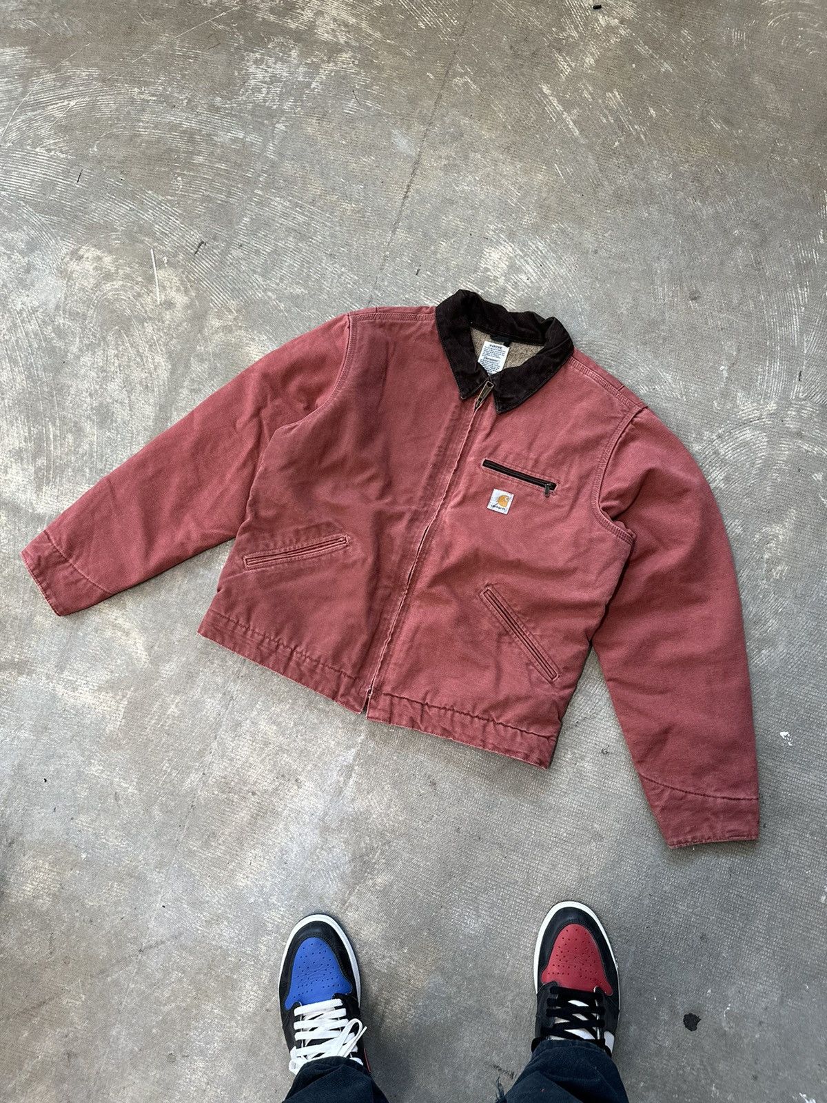 出産祝い carhartt ジャケット・アウター detroit red pink faded ...