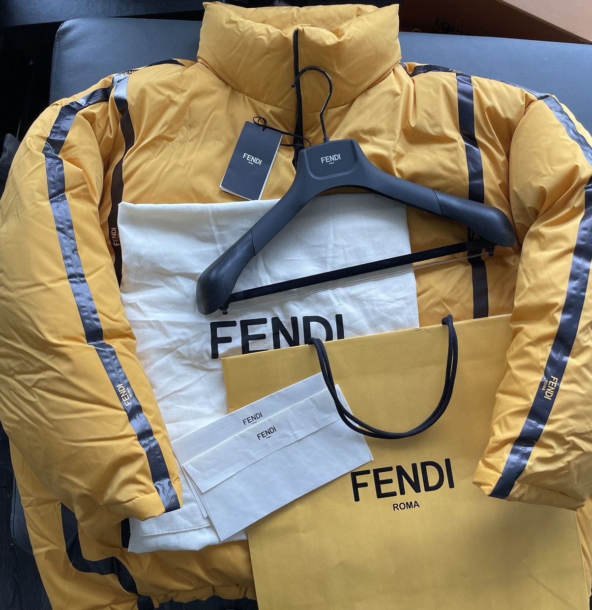 Fendi $3,500 Value Brand NEW Fendi Logo Duck Down Parka Jacket Size US XXL / EU 58 / 5 - 22 Thumbnail