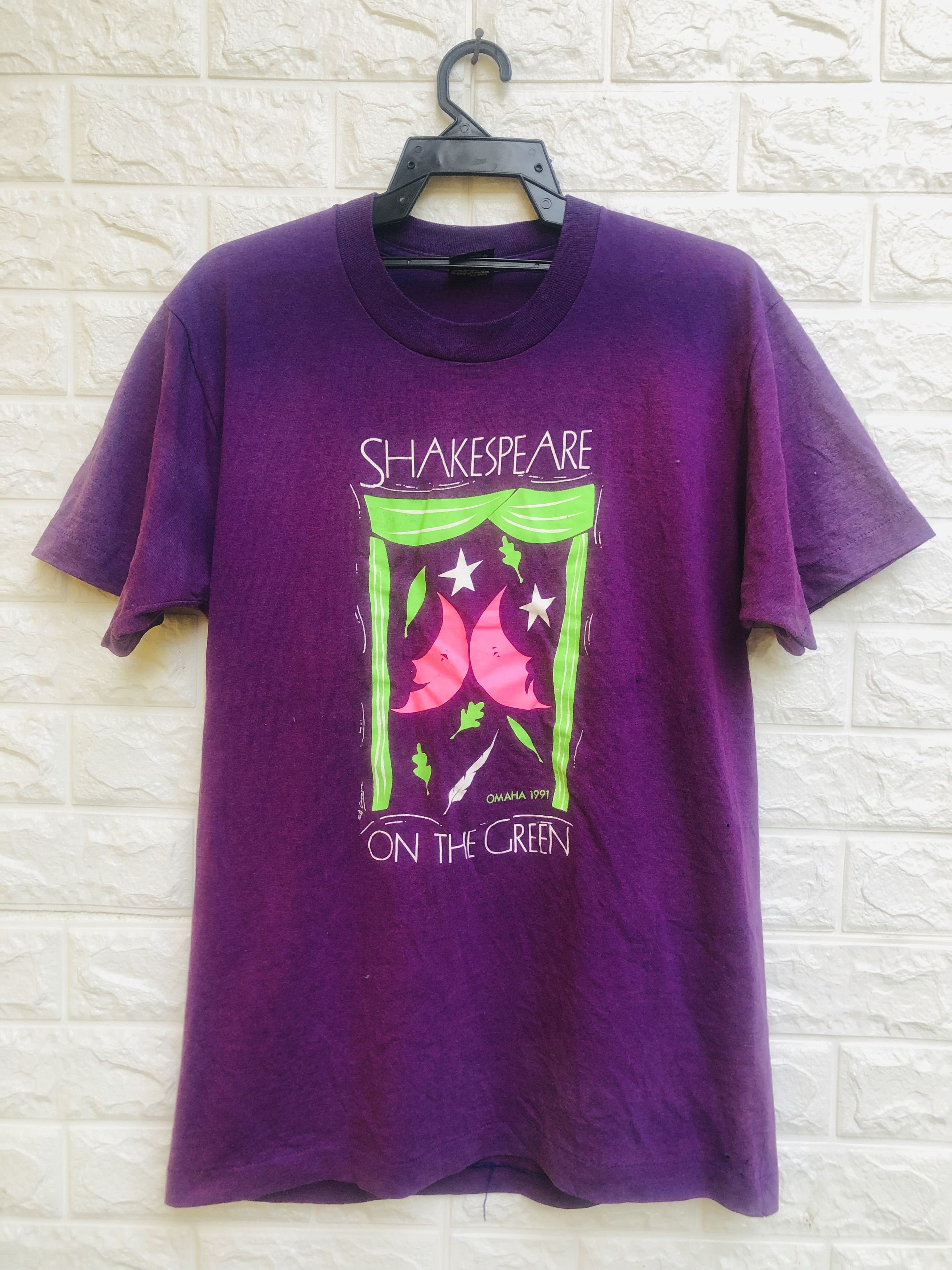 image of Vintage Shakespeare Famous Novel Designe Fashion Style in Purple, Men's (Size Large)