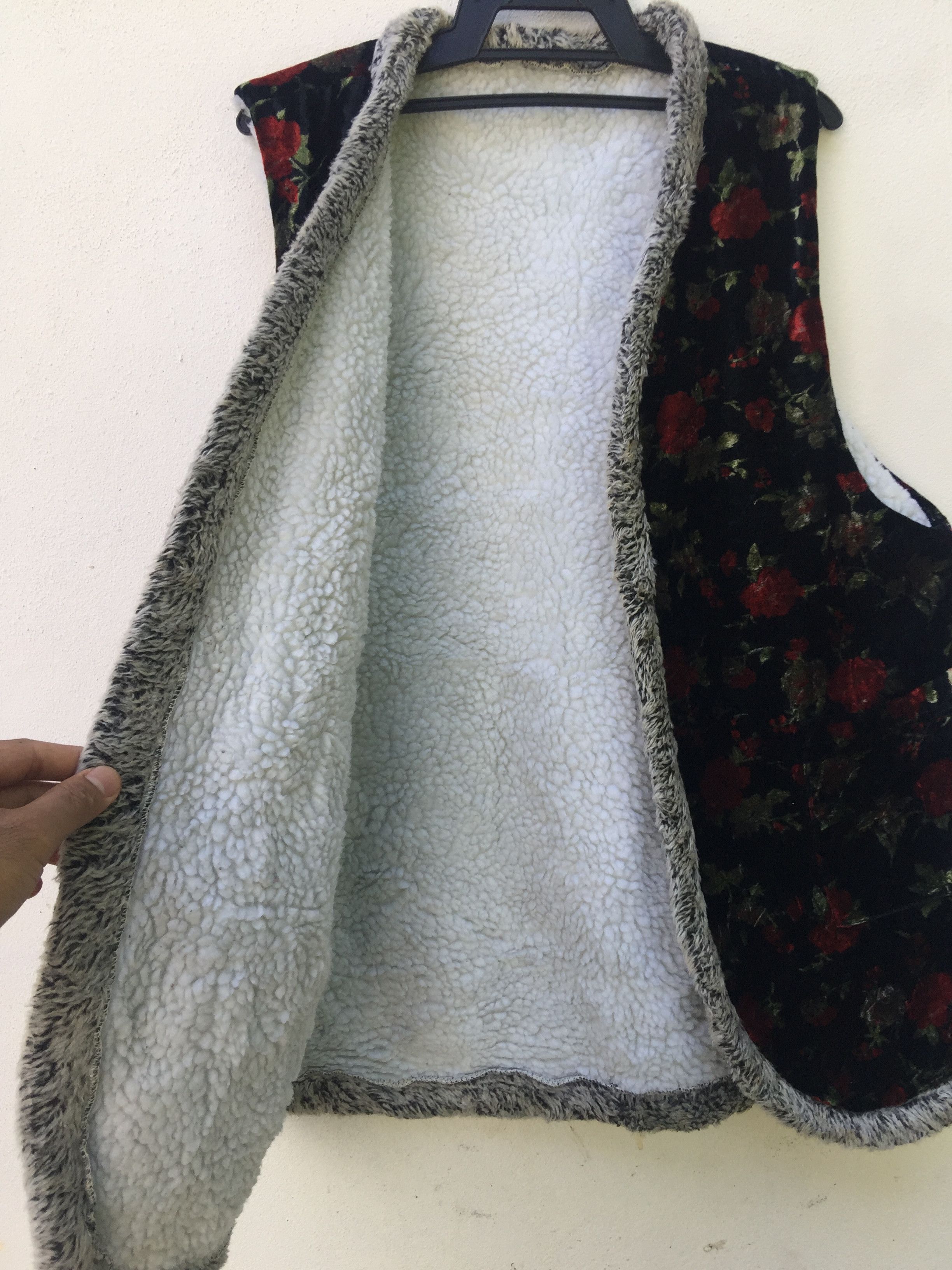 Designer × Japanese Brand Vintage Flower Japanese Travis Scott Fashion Style Vest Size US L / EU 52-54 / 3 - 6 Thumbnail