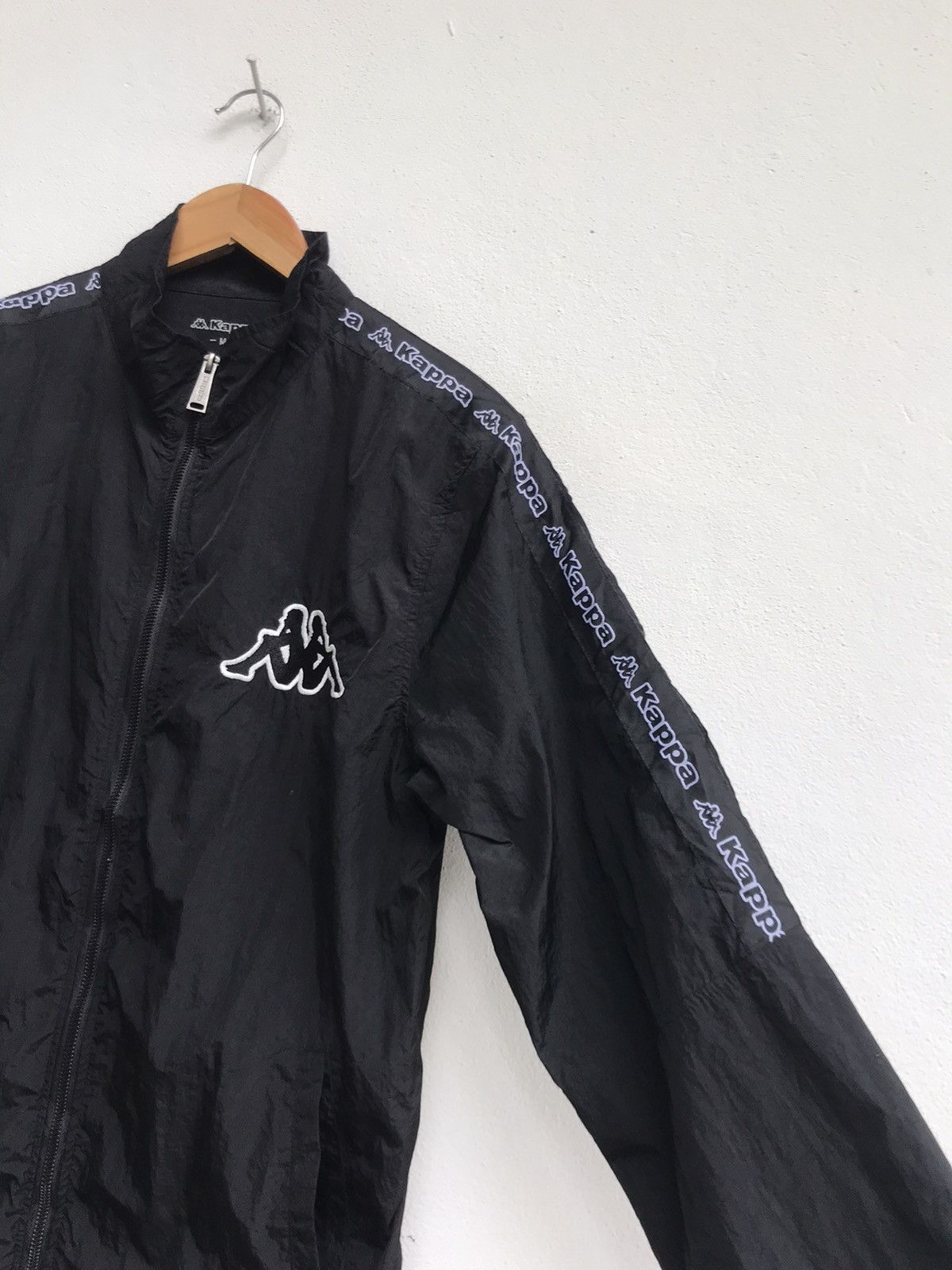 Kappa Big Back Logo Side Tape Nylon Jacket Size US S / EU 44-46 / 1 - 7 Thumbnail
