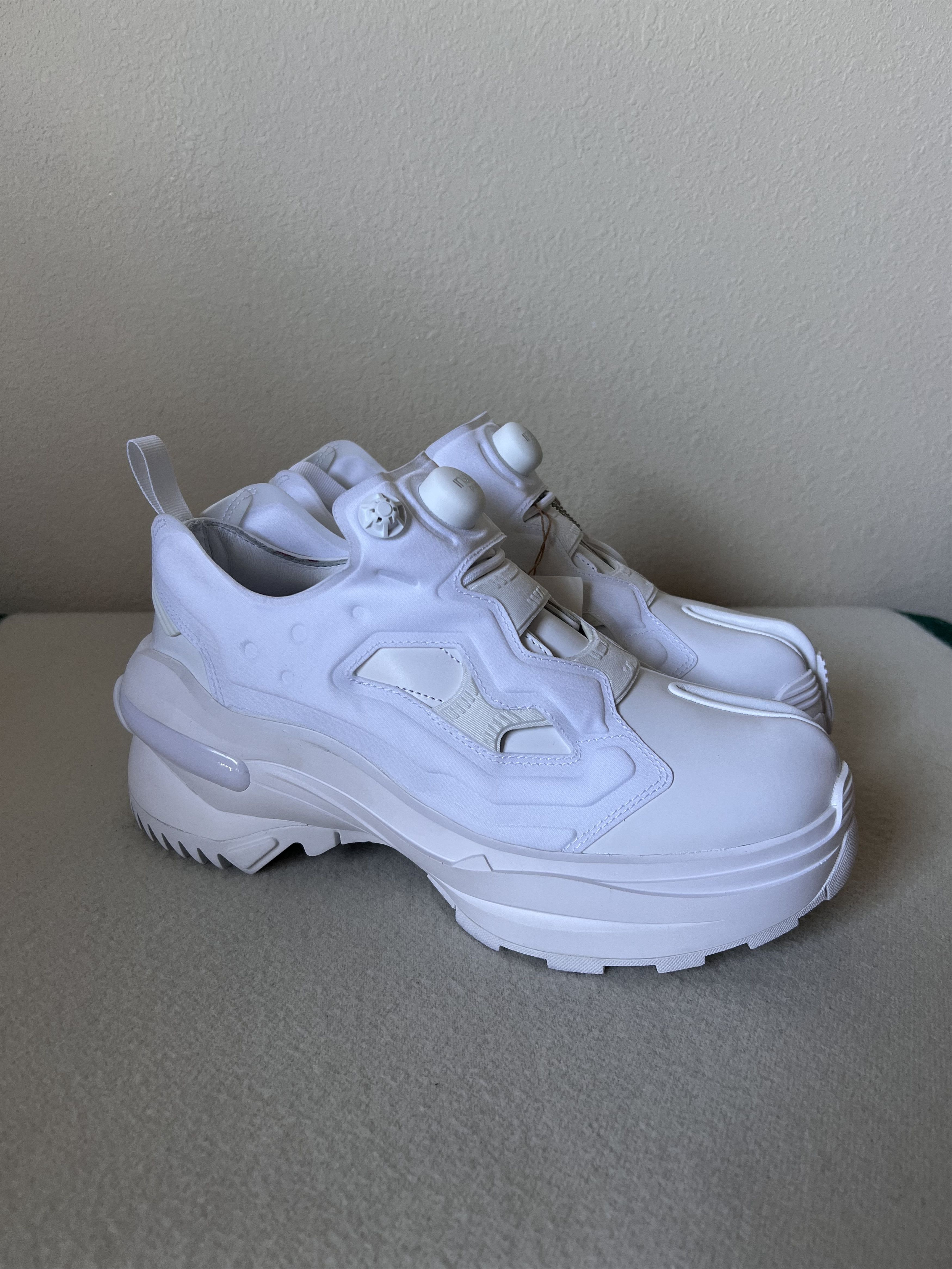 Maison Margiela × Reebok Maison Margiela Reebok Instapump Fury Low Tabi Sneakers Size US 9 / EU 42 - 1 Thumbnail