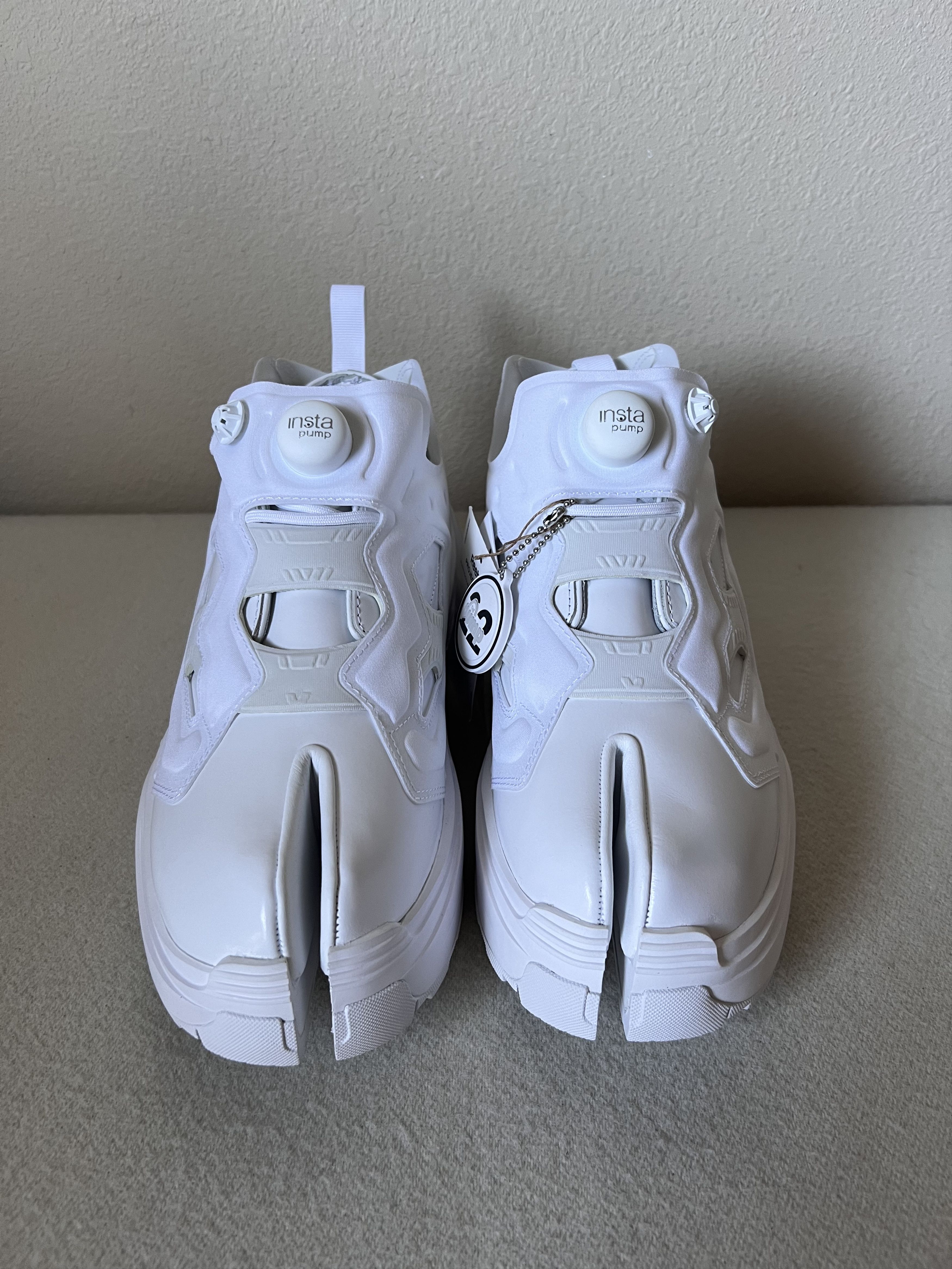 Maison Margiela × Reebok Maison Margiela Reebok Instapump Fury Low Tabi Sneakers Size US 9 / EU 42 - 4 Thumbnail