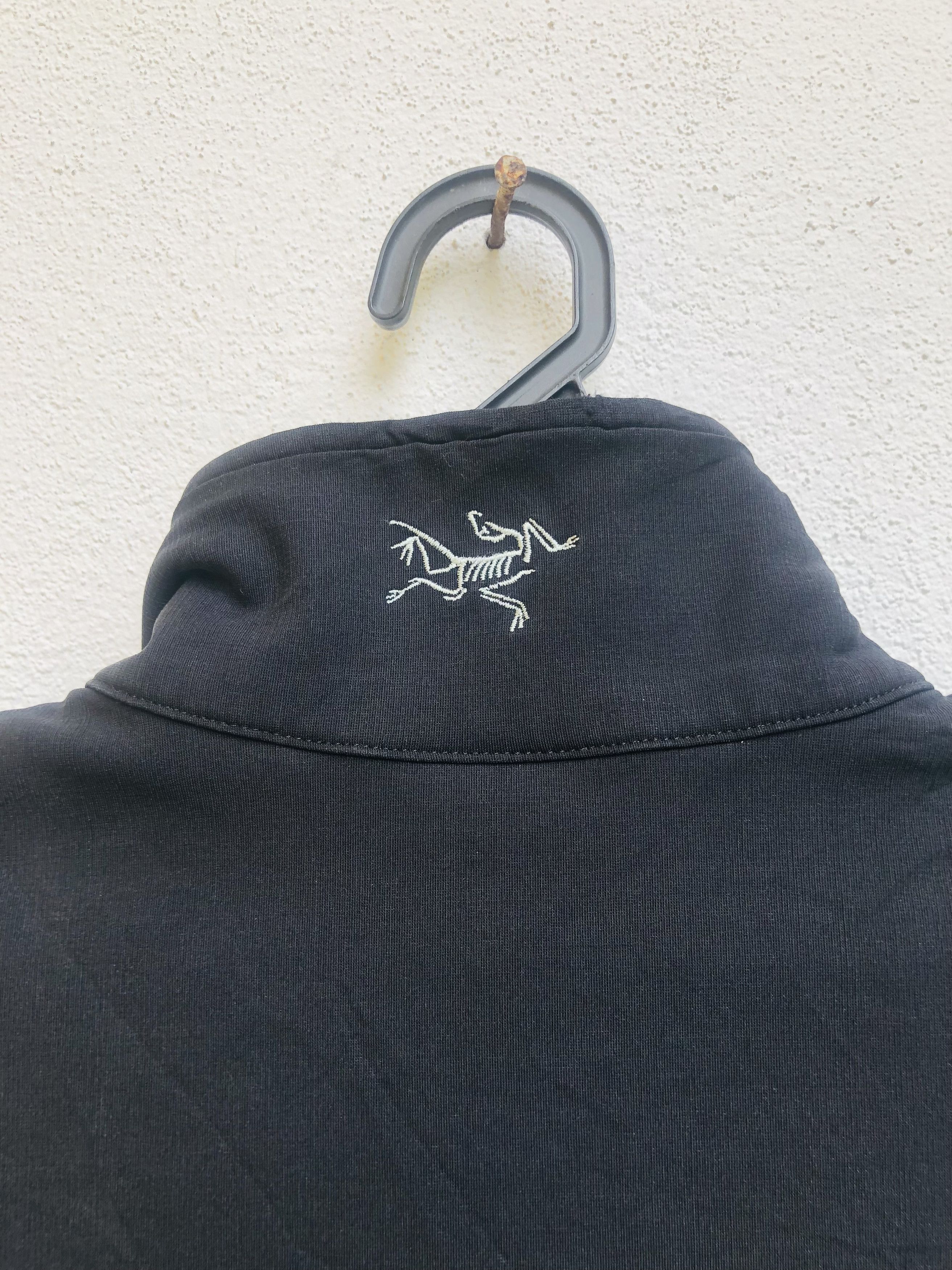 Japanese Brand × Vintage Vintage Arc’teryx Designer Streetwear Fashion Style Black Size US L / EU 52-54 / 3 - 7 Thumbnail