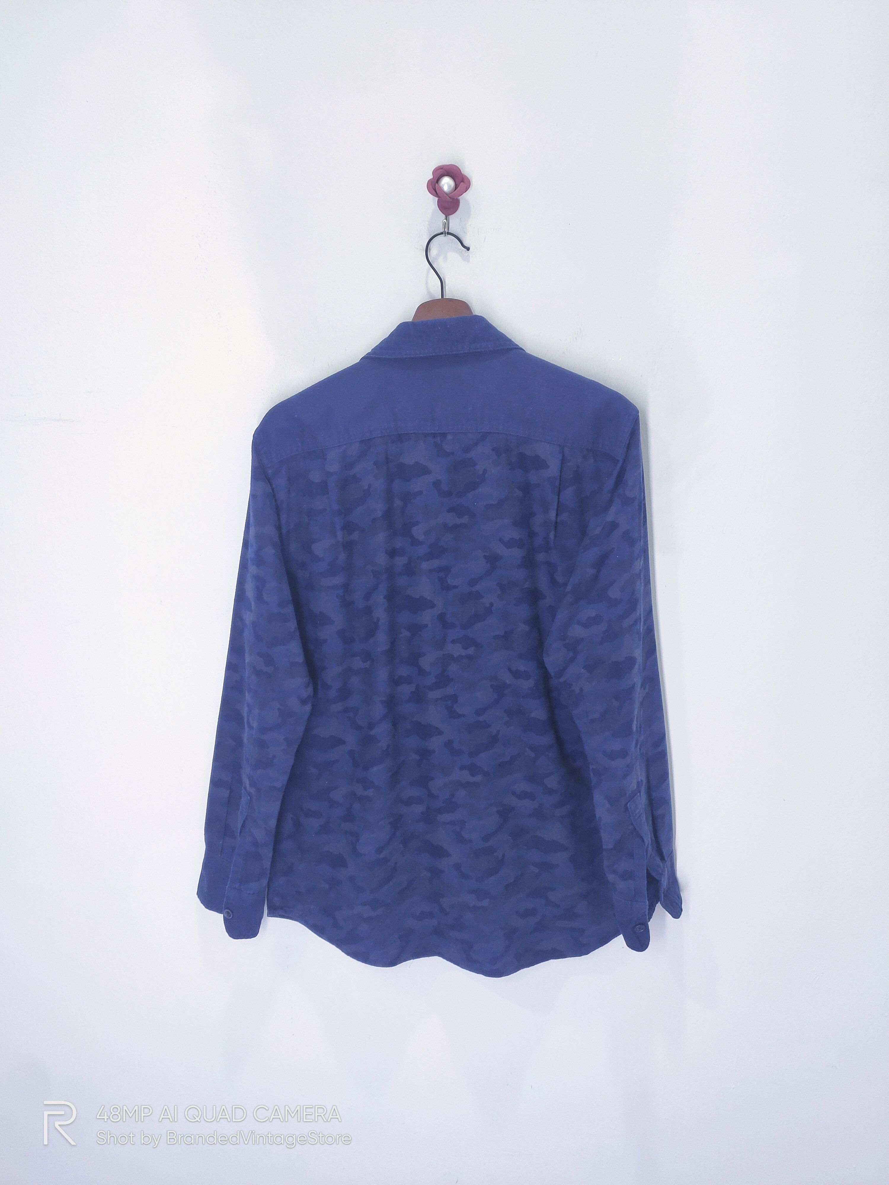 Japanese Brand × Uniqlo UNIQLO Dark Camo Fullprinted Pocket Casual Flannel Jacket Size US M / EU 48-50 / 2 - 2 Thumbnail