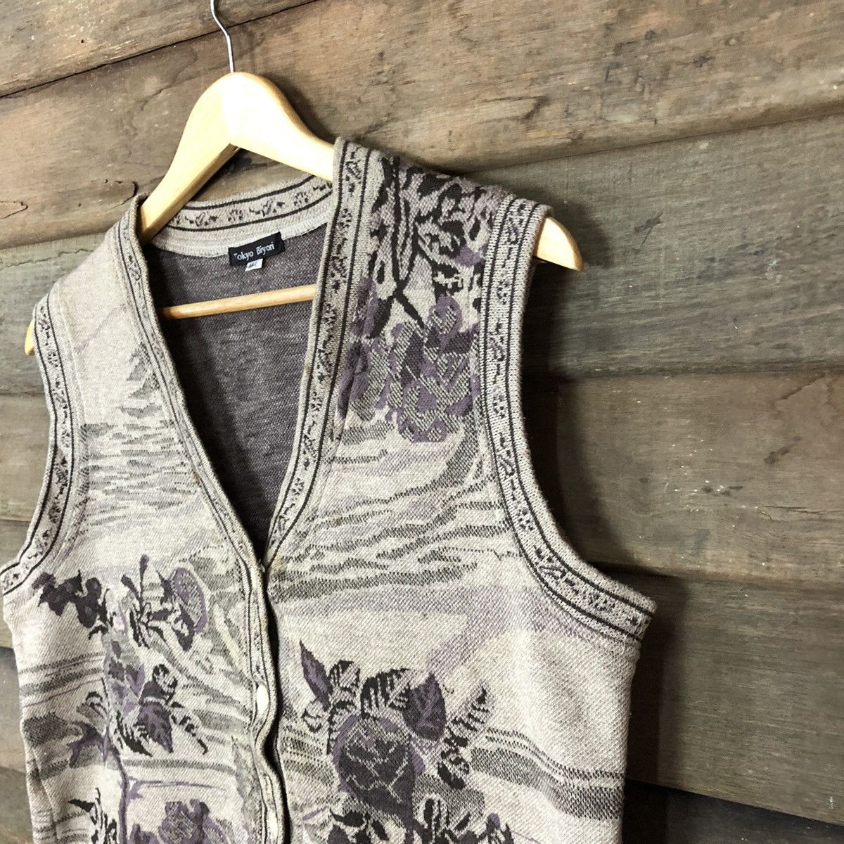 Vintage DL Tokyo Biyari Brown art japan Vest knitwear #6814 Size US M / EU 48-50 / 2 - 7 Thumbnail