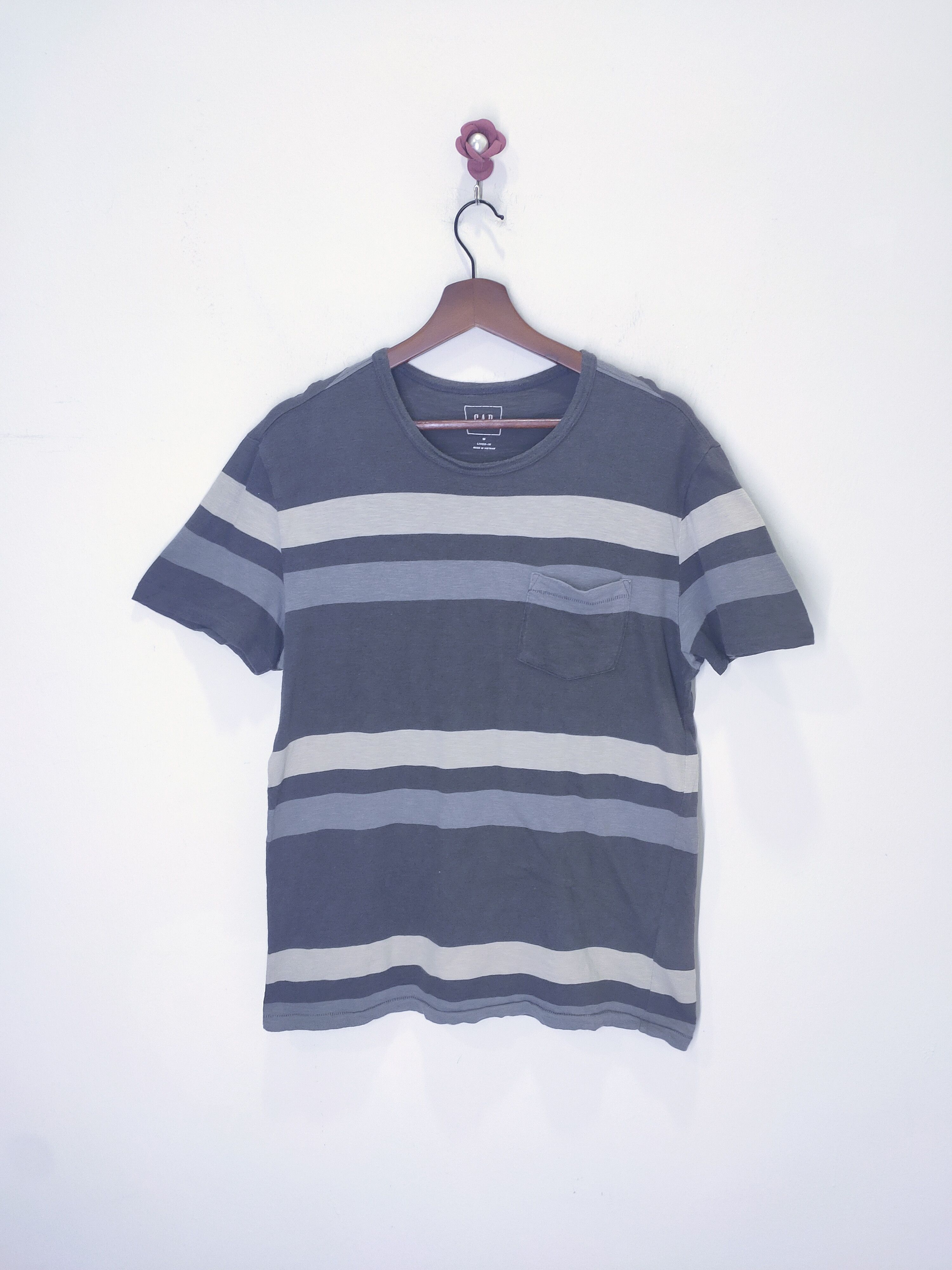 Vintage GAP Pocket Single Stitch Striped Streetwear Tshirt