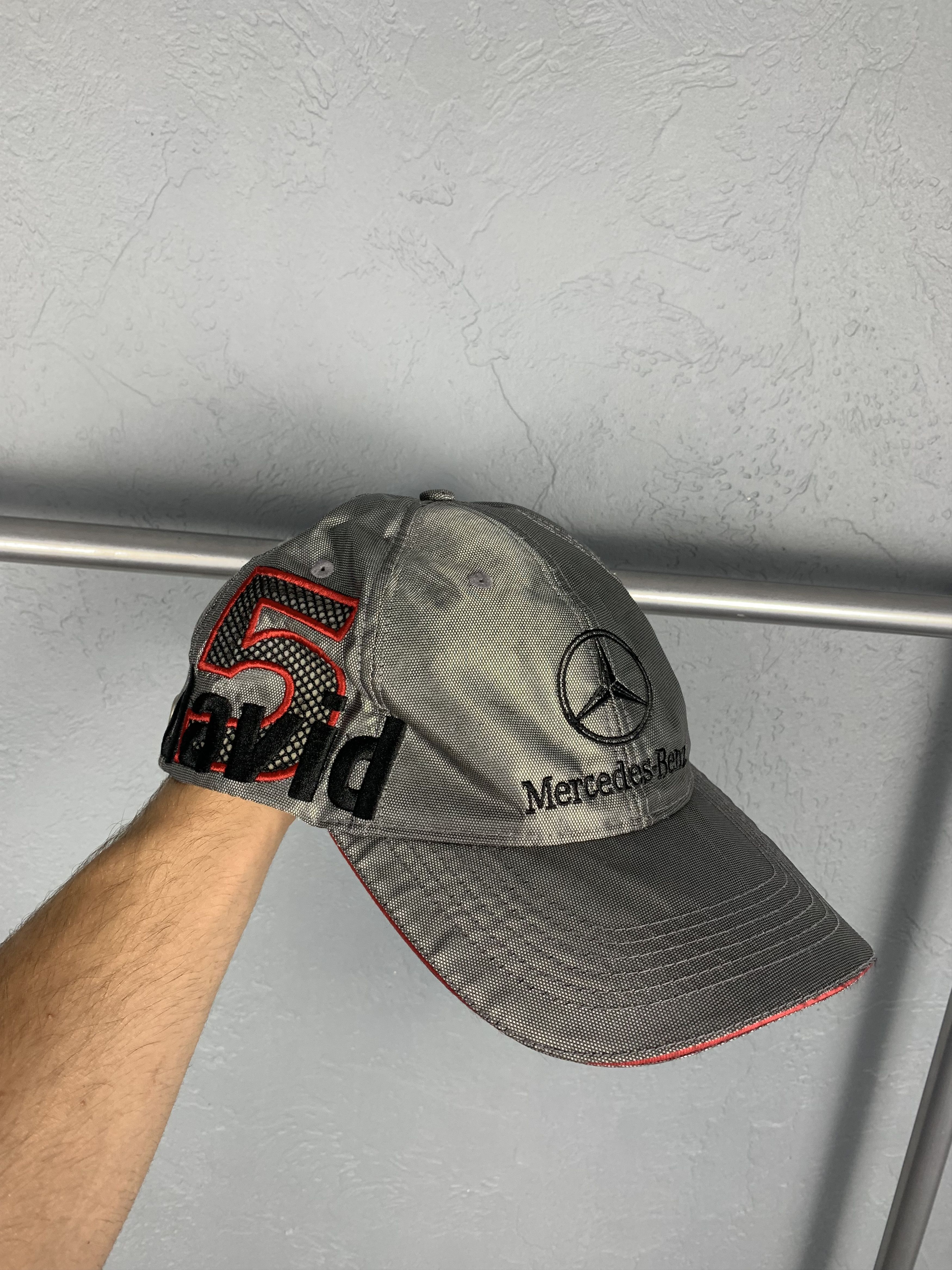 Formula 1 × Mercedes-Benz RARE! MERCEDES BENZ F1 Driver David Coultard Signature Cap Size ONE SIZE - 1 Thumbnail