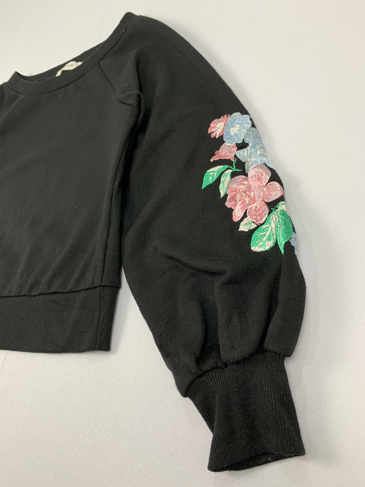 Girl Skateboards SPIRAL GIRL Embroider Rose Floral Croptop Tattoo Sweatshirt Size US S / EU 44-46 / 1 - 5 Thumbnail