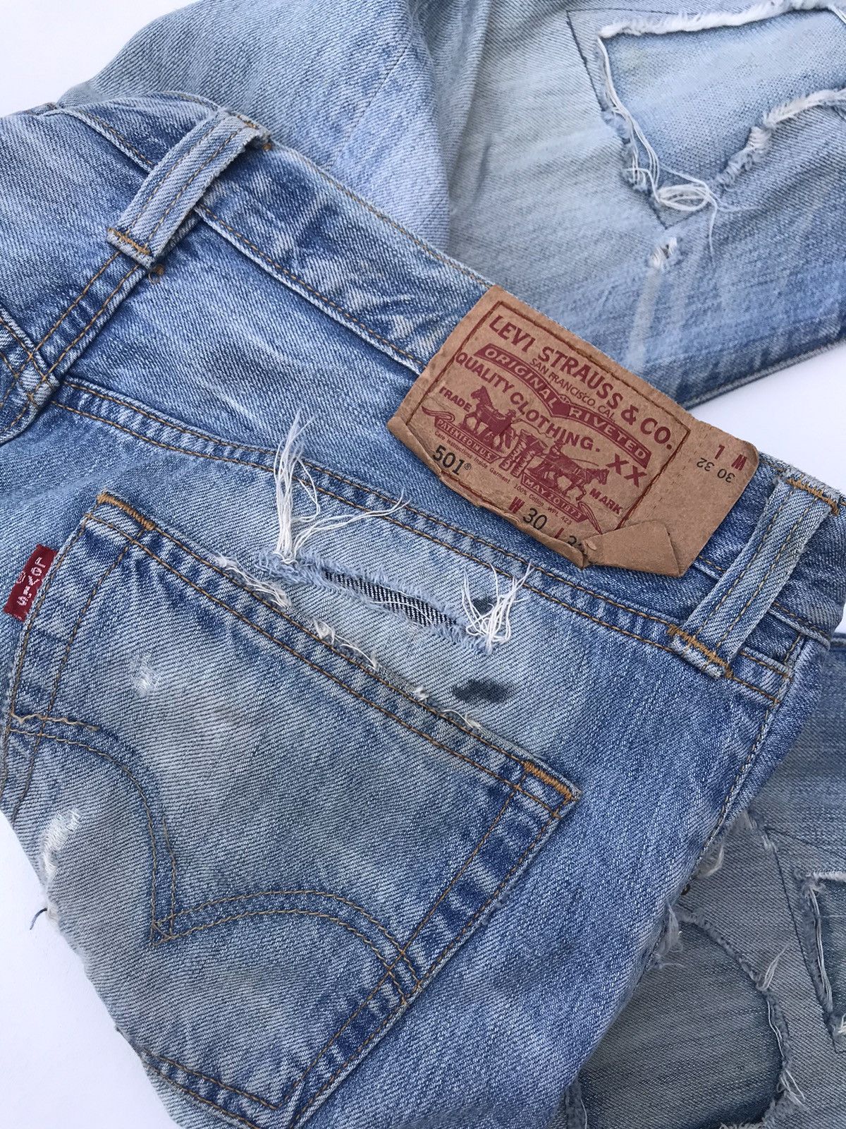 Levi's Levis 501 Distressed Grunge Denim Pants Streetwear Fashion Size US 31 - 11 Thumbnail