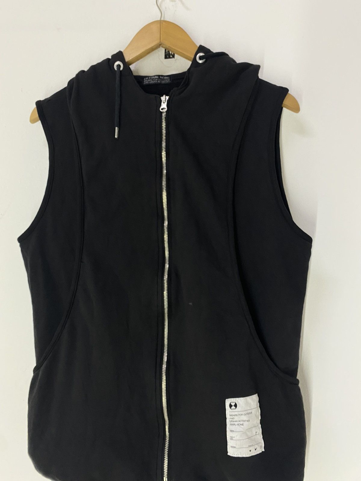 Final Home Final Home Back Pocket Jacket Sleeveless survival Jacket Size US M / EU 48-50 / 2 - 5 Thumbnail