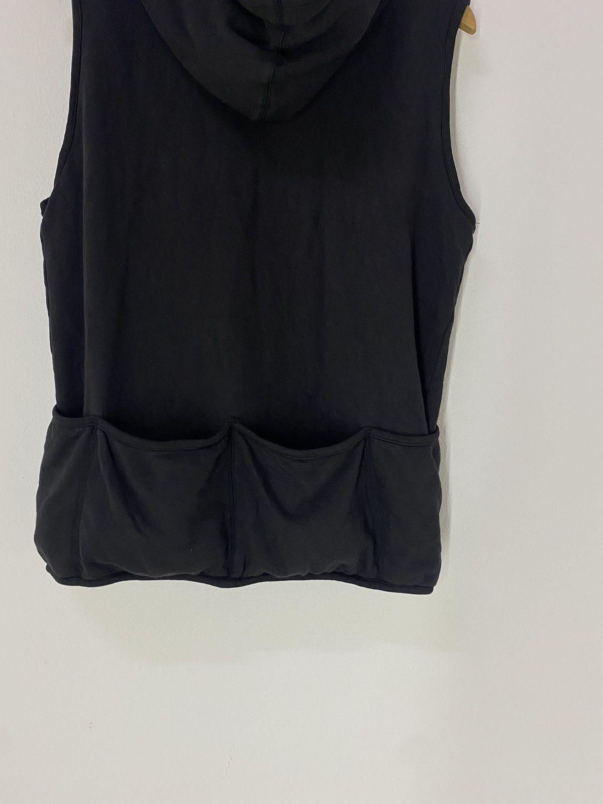 Final Home Final Home Back Pocket Jacket Sleeveless survival Jacket Size US M / EU 48-50 / 2 - 6 Thumbnail