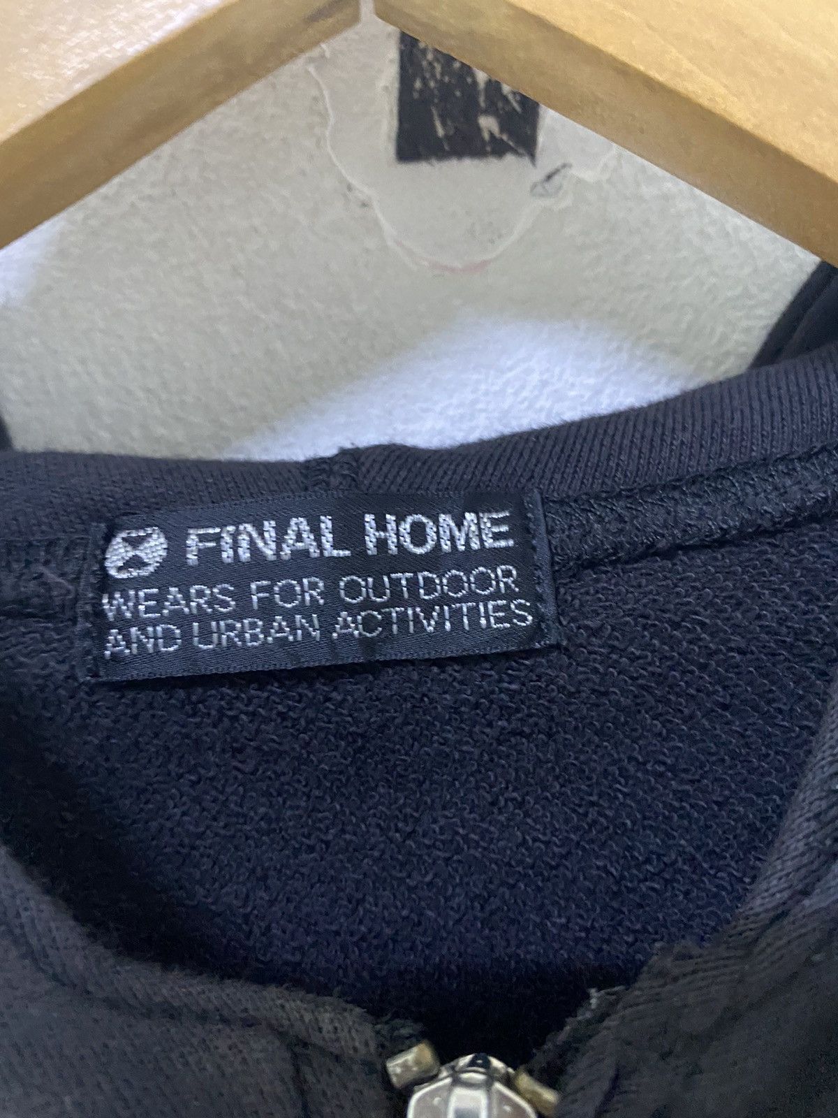 Final Home Final Home Back Pocket Jacket Sleeveless survival Jacket Size US M / EU 48-50 / 2 - 4 Thumbnail