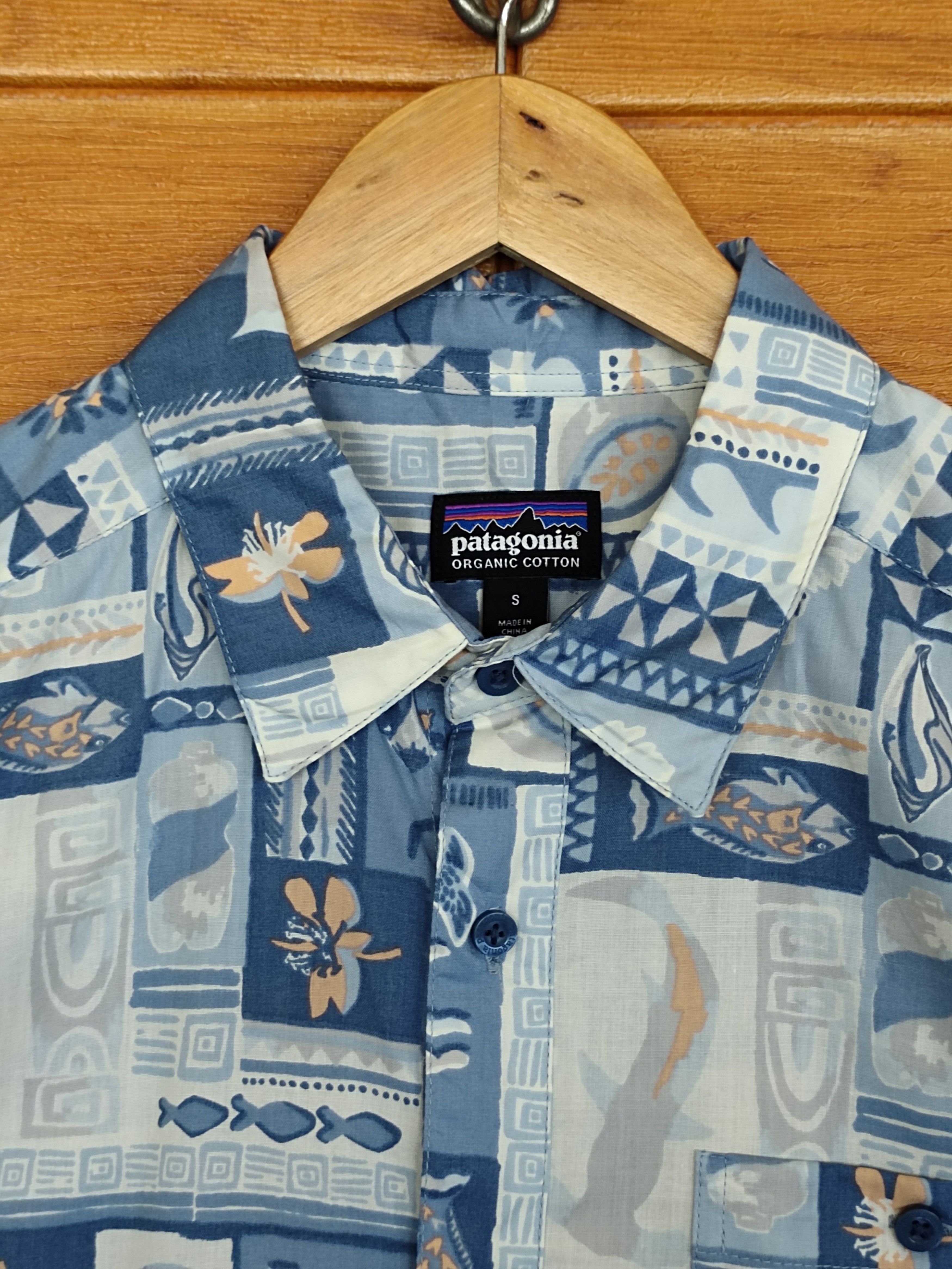 Vintage 00s Patagonia Organic Cotton Hawaiian Shirt