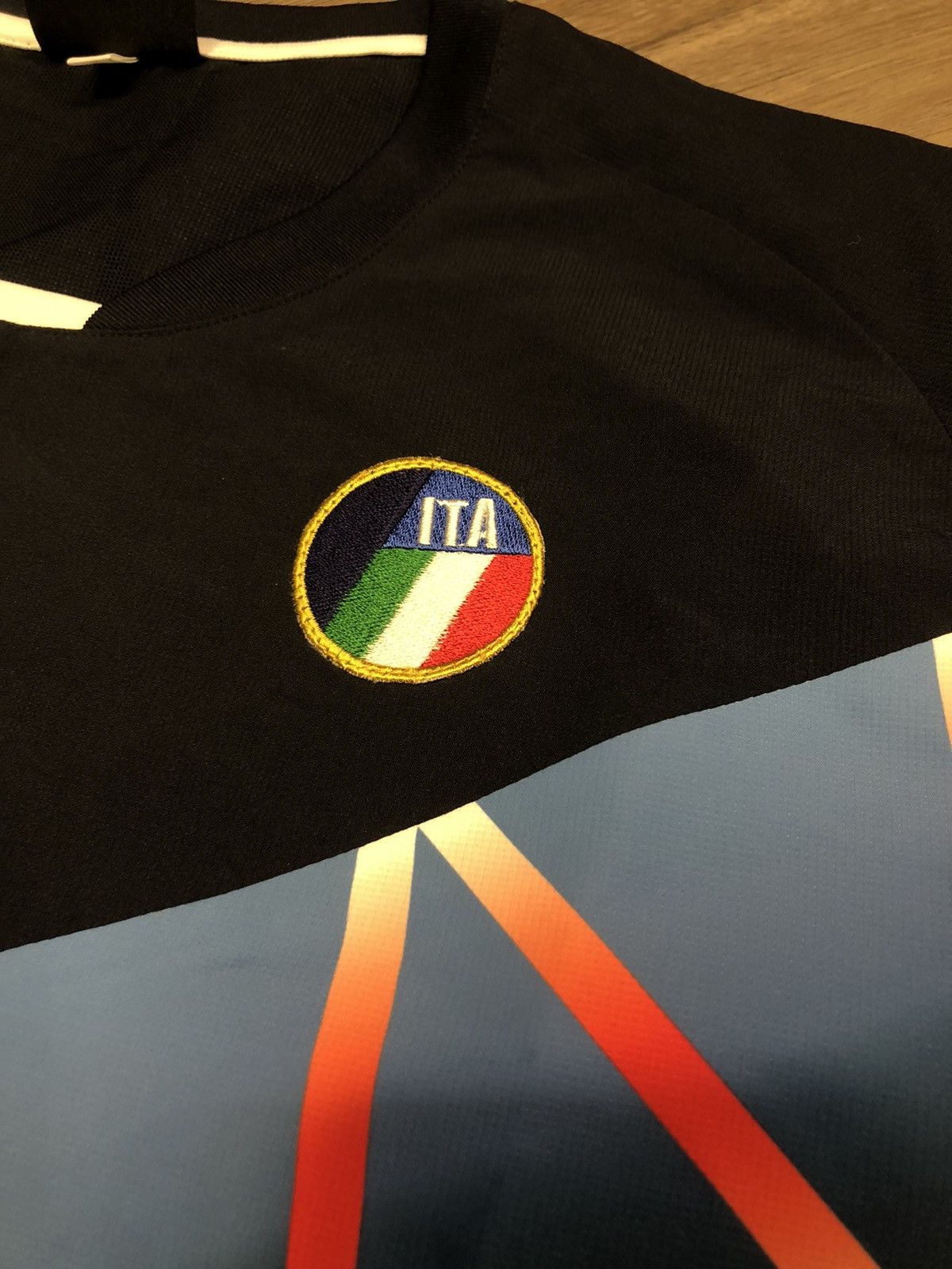 Italy 90s retro sweater