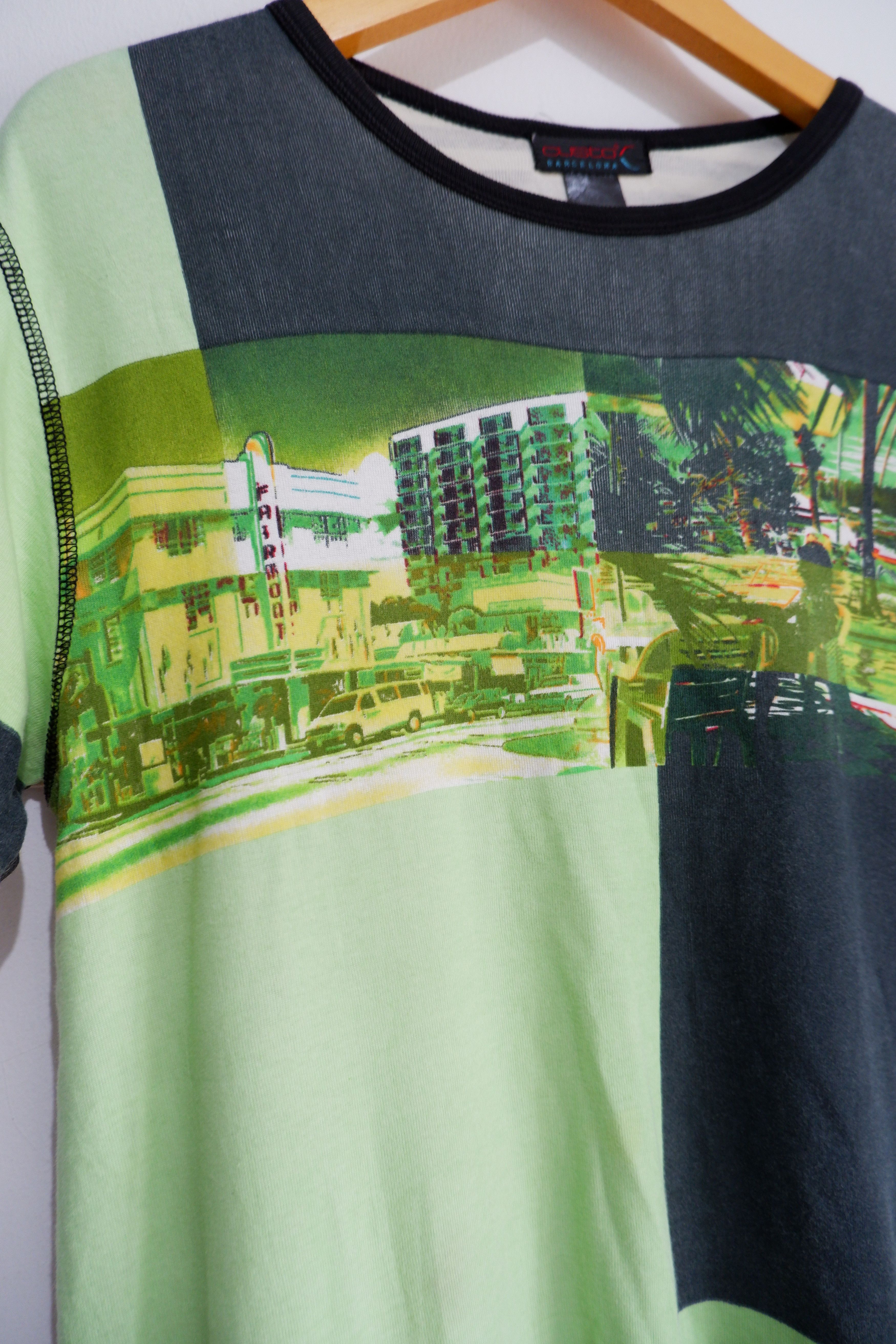Custo Barcelona Vintage Custo Barcelona Printed Tees Size US M / EU 48-50 / 2 - 3 Thumbnail