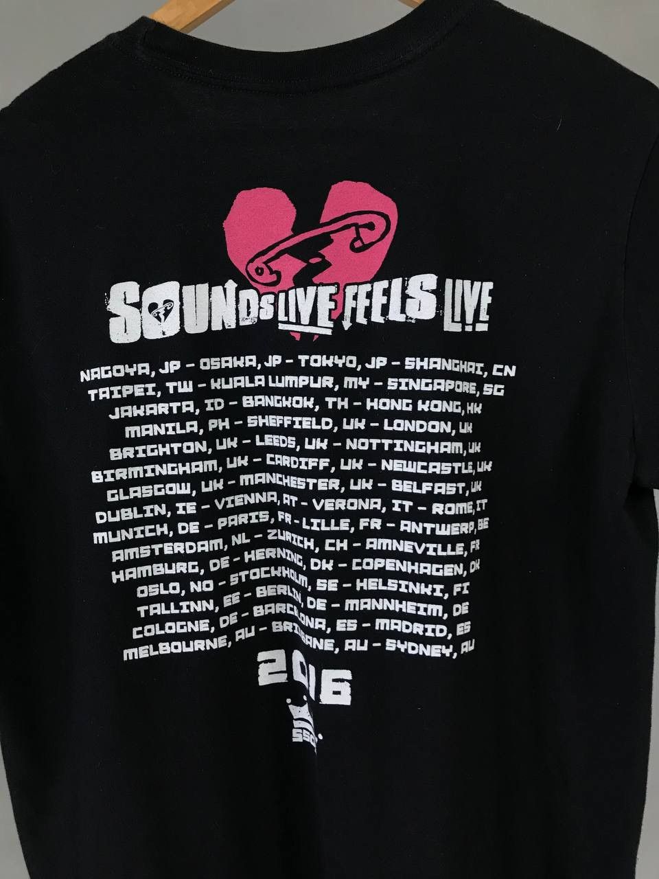Band Tees × Vintage 5 seconds of summer vintage rock band tour tee Size US L / EU 52-54 / 3 - 6 Thumbnail
