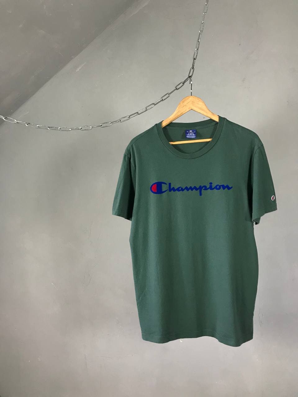Champion Champion vintage sportwear tee Size US L / EU 52-54 / 3 - 1 Thumbnail