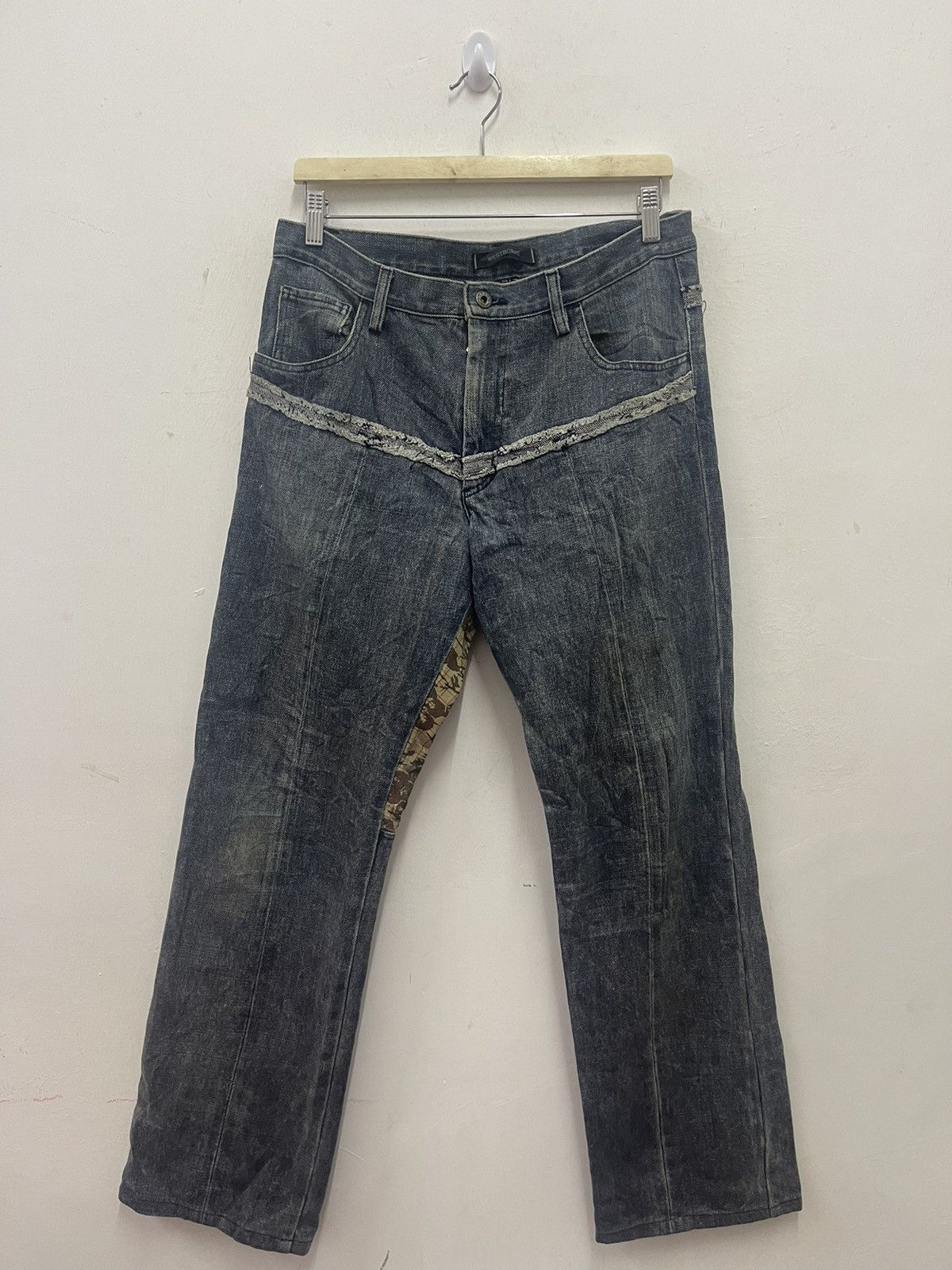 Le Grande Bleu (L.G.B.) Rare Vintage WESTBORNE Japan Patchwork Single Back Pocket Size US 32 / EU 48 - 4 Thumbnail