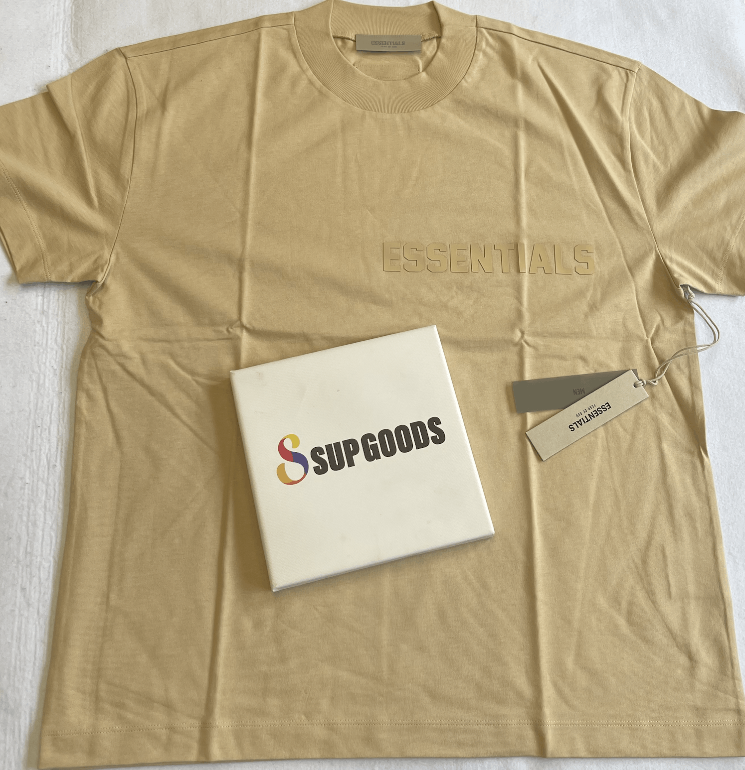 Fear of God 🔥 Fear of God Essentials T-shirt Color Sand Sz (XL) Size US XL / EU 56 / 4 - 6 Thumbnail