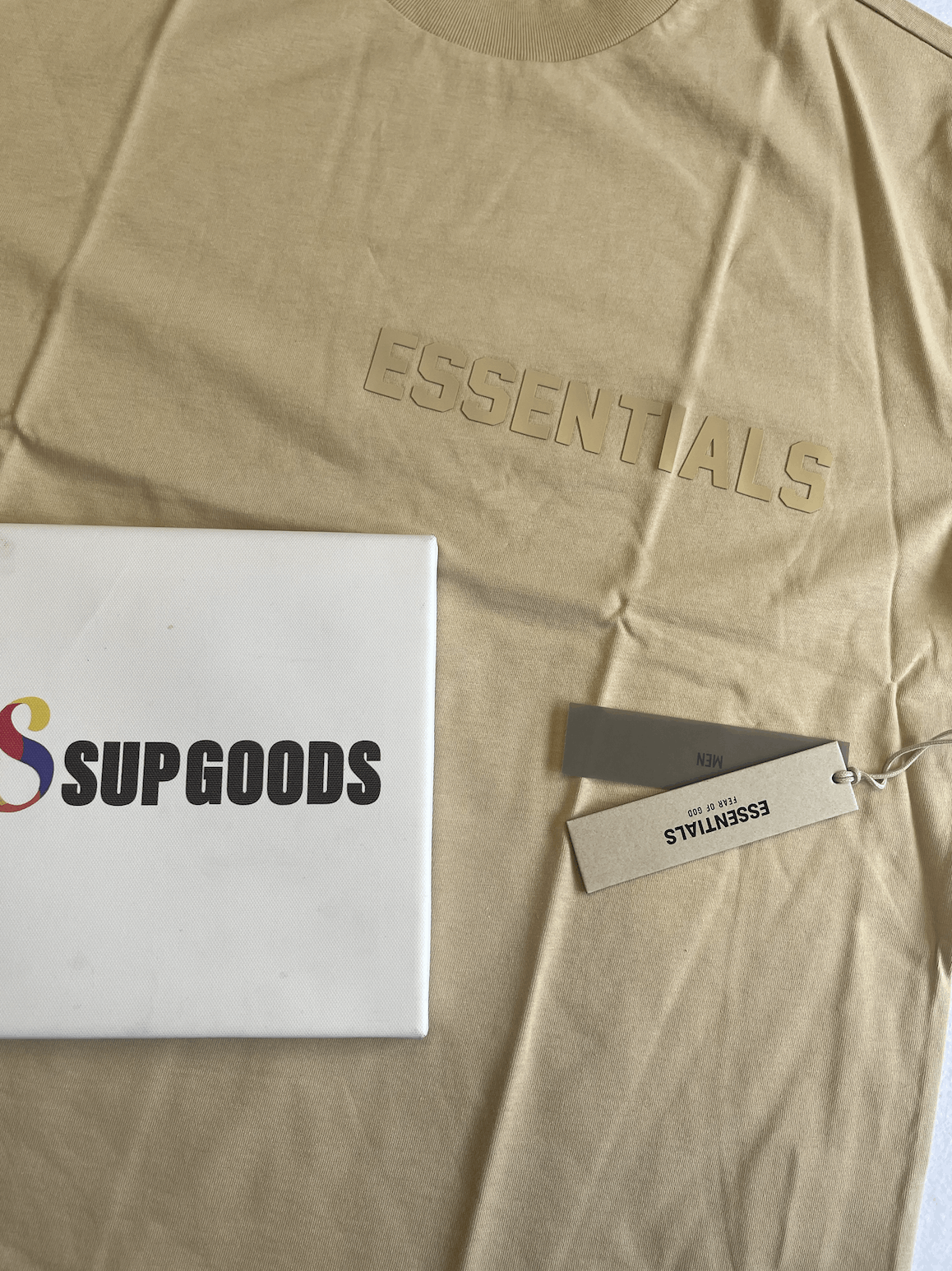 Fear of God 🔥 Fear of God Essentials T-shirt Color Sand Sz (XL) Size US XL / EU 56 / 4 - 7 Thumbnail