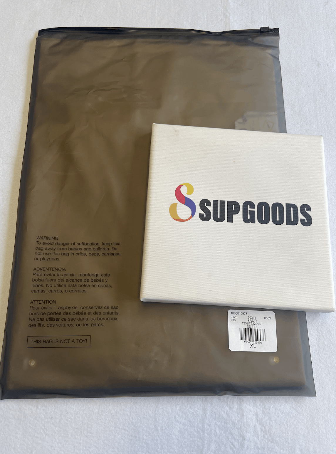 Fear of God 🔥 Fear of God Essentials T-shirt Color Sand Sz (XL) Size US XL / EU 56 / 4 - 12 Thumbnail
