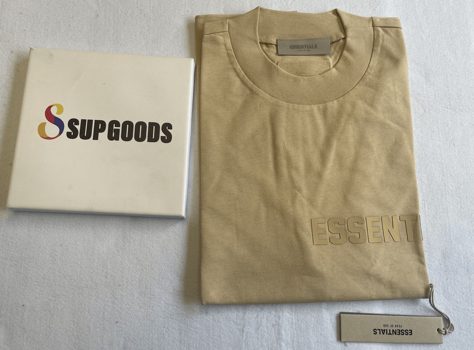 Fear of God 🔥 Fear of God Essentials T-shirt Color Sand Sz (XL) Size US XL / EU 56 / 4 - 5 Thumbnail