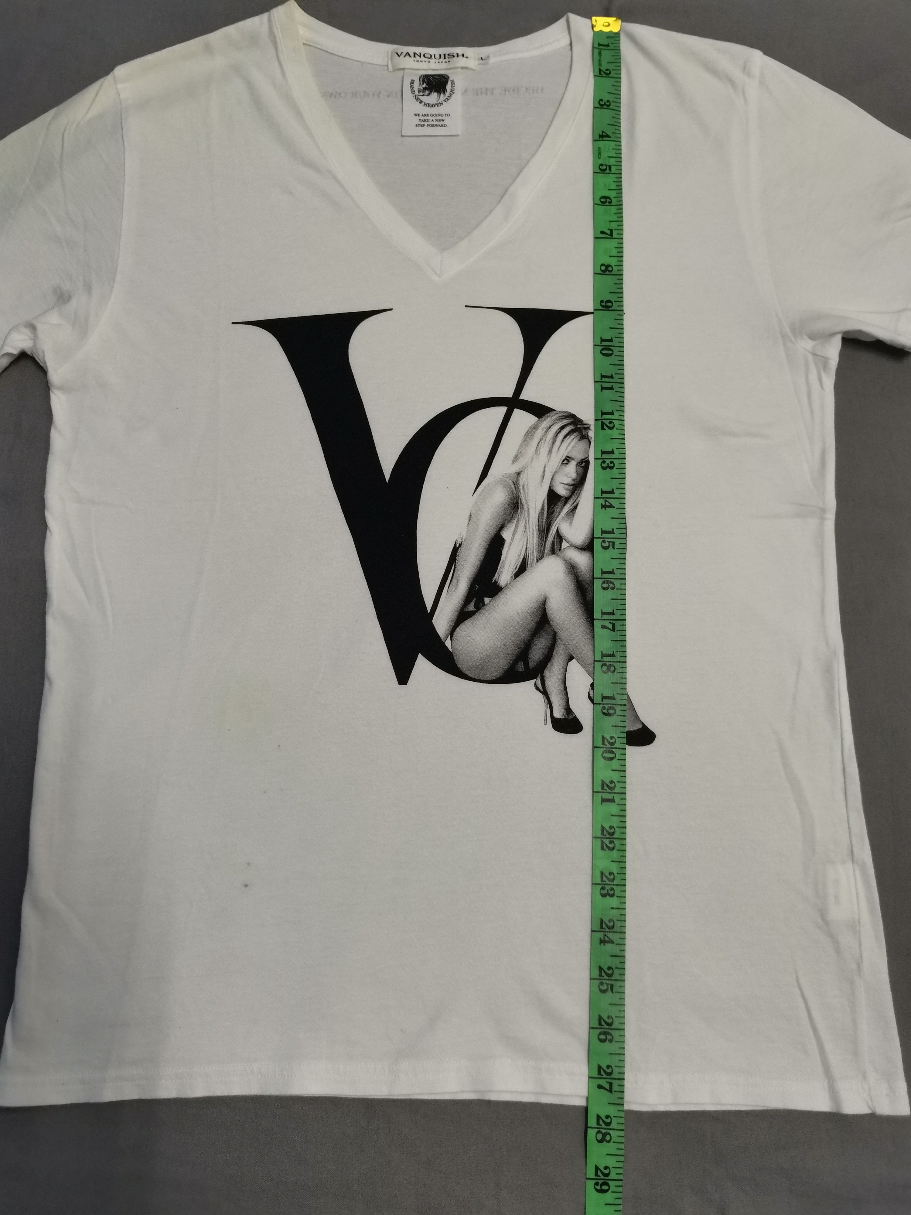 Vanquish Vanquish Tokyo Japan Designer Tee Sexy Girl Naked Size US L / EU 52-54 / 3 - 5 Thumbnail