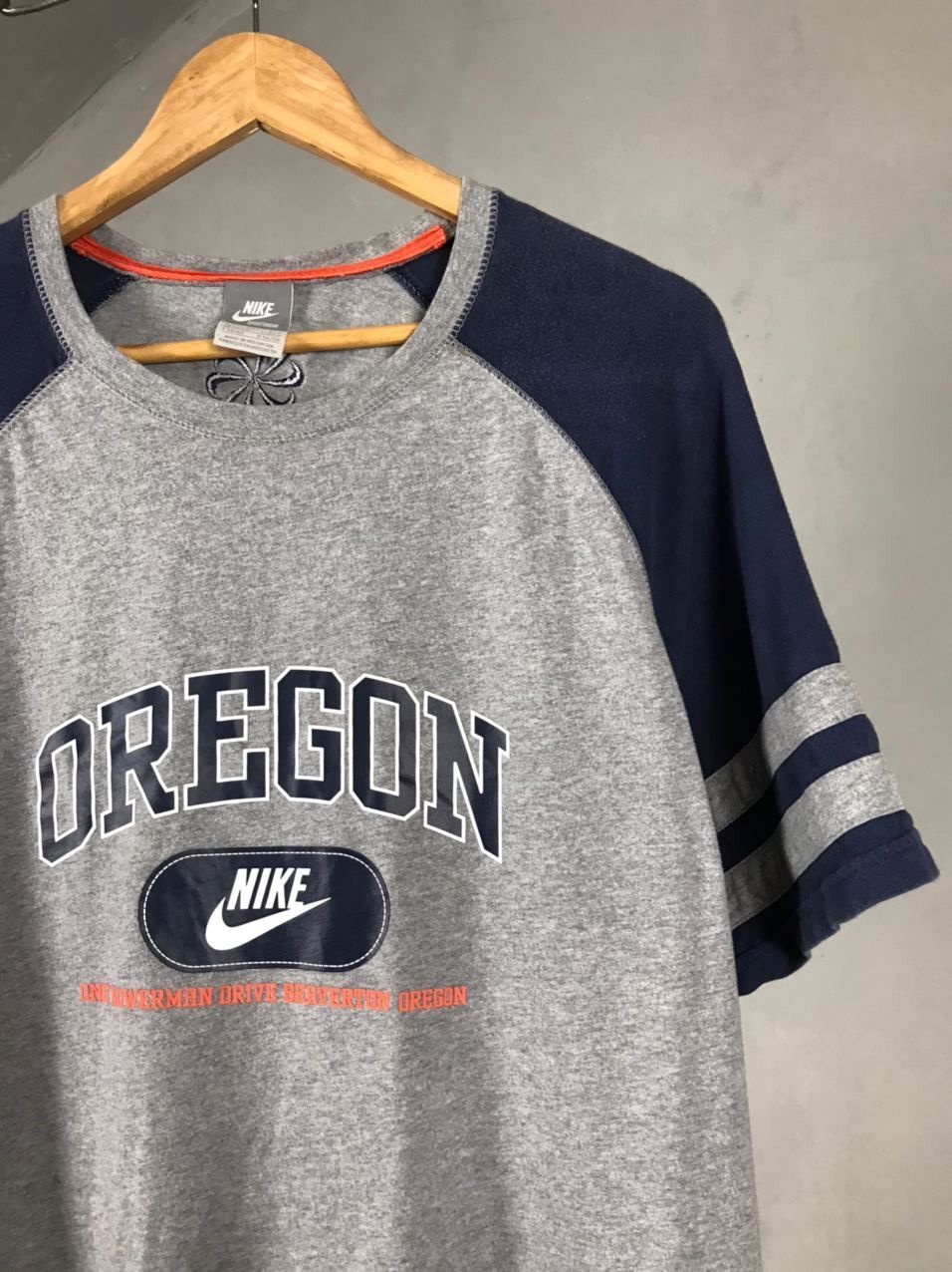 Nike × Vintage Nike Oregon vintage streetwear gray tee Size US XXL / EU 58 / 5 - 2 Thumbnail