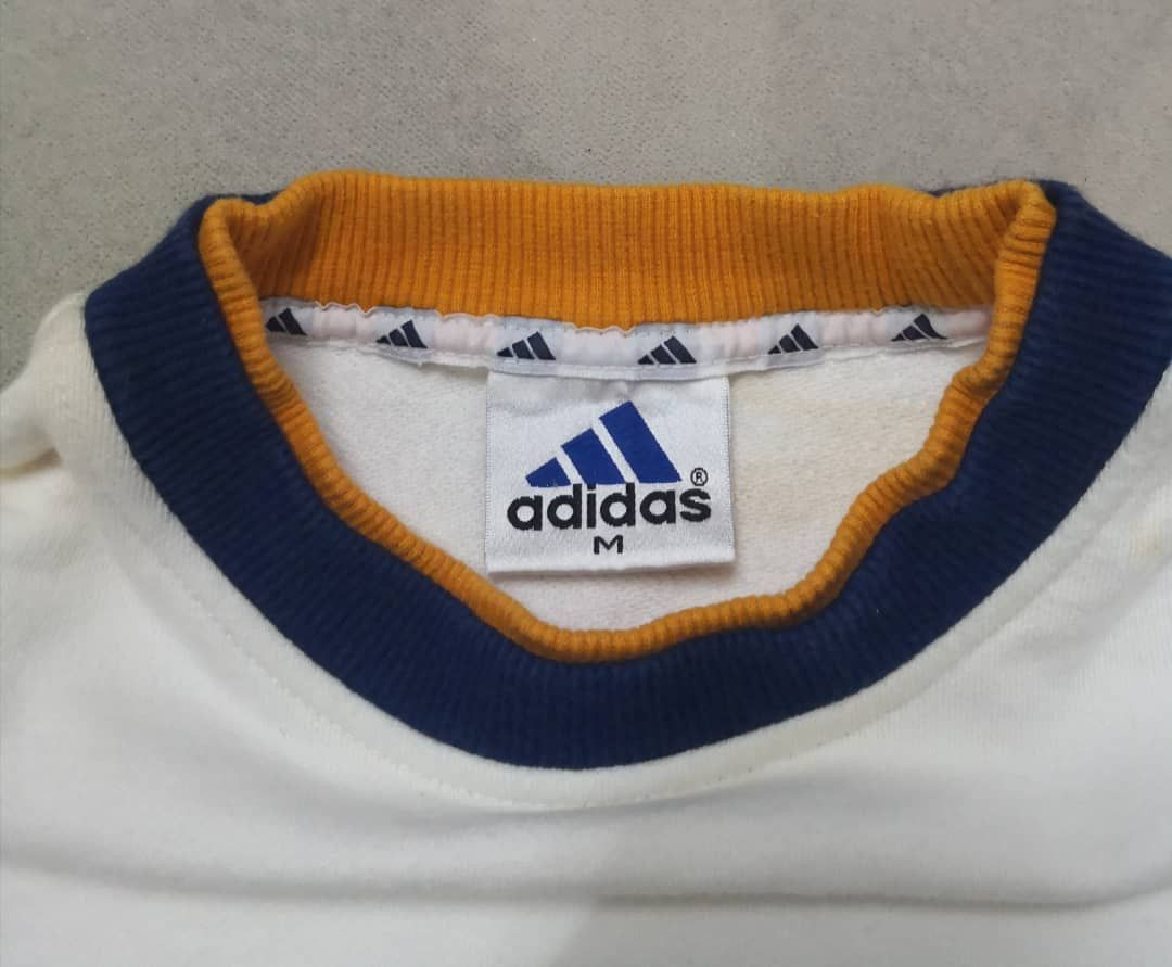 Adidas Vintage Adidas Embroidered Logo Size US M / EU 48-50 / 2 - 6 Thumbnail