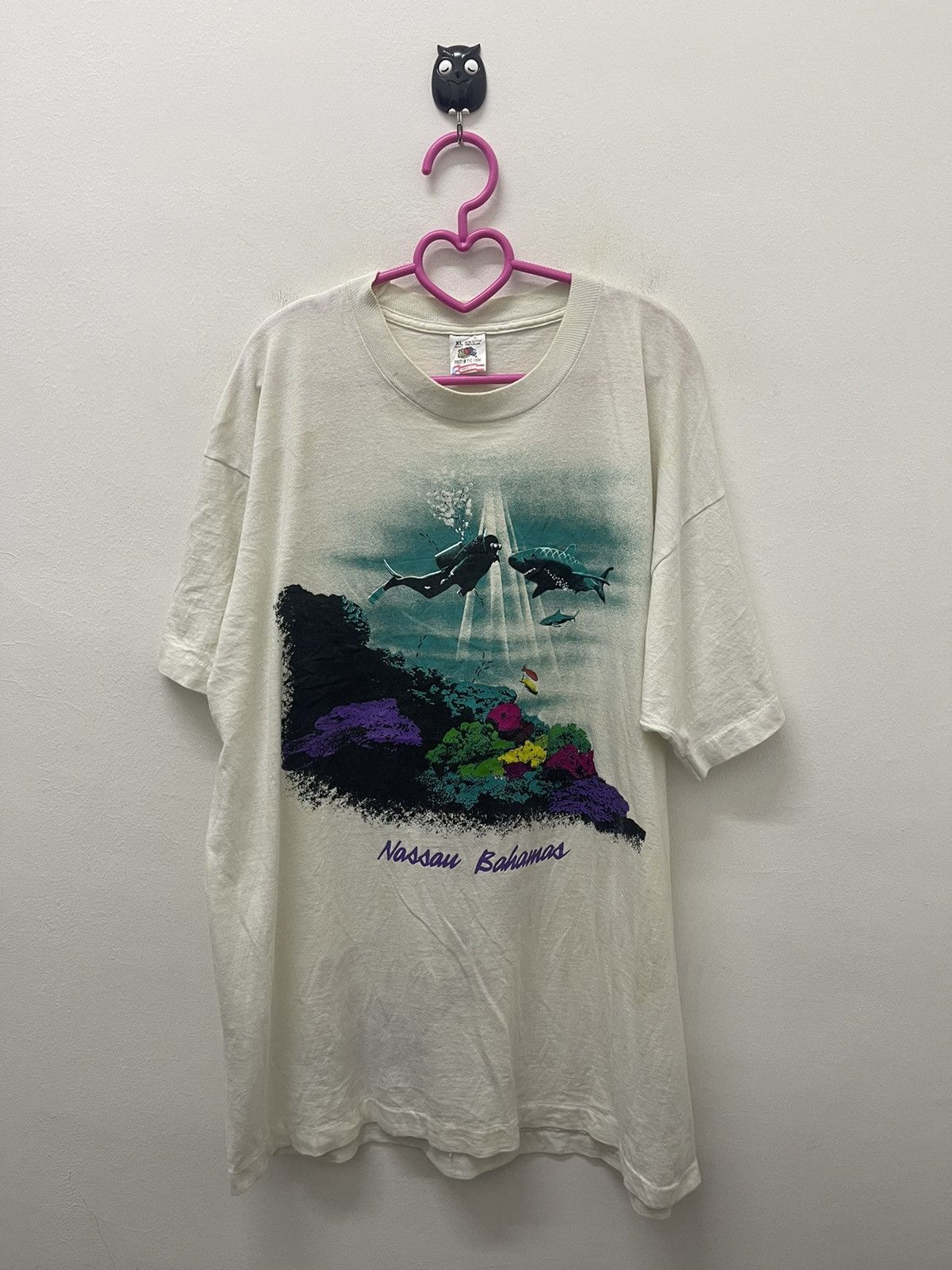 image of Fruit Of The Loom x Made In USA Vintage Nassau Bahamas Underwater Scuba Graphic Tee in White (Size 