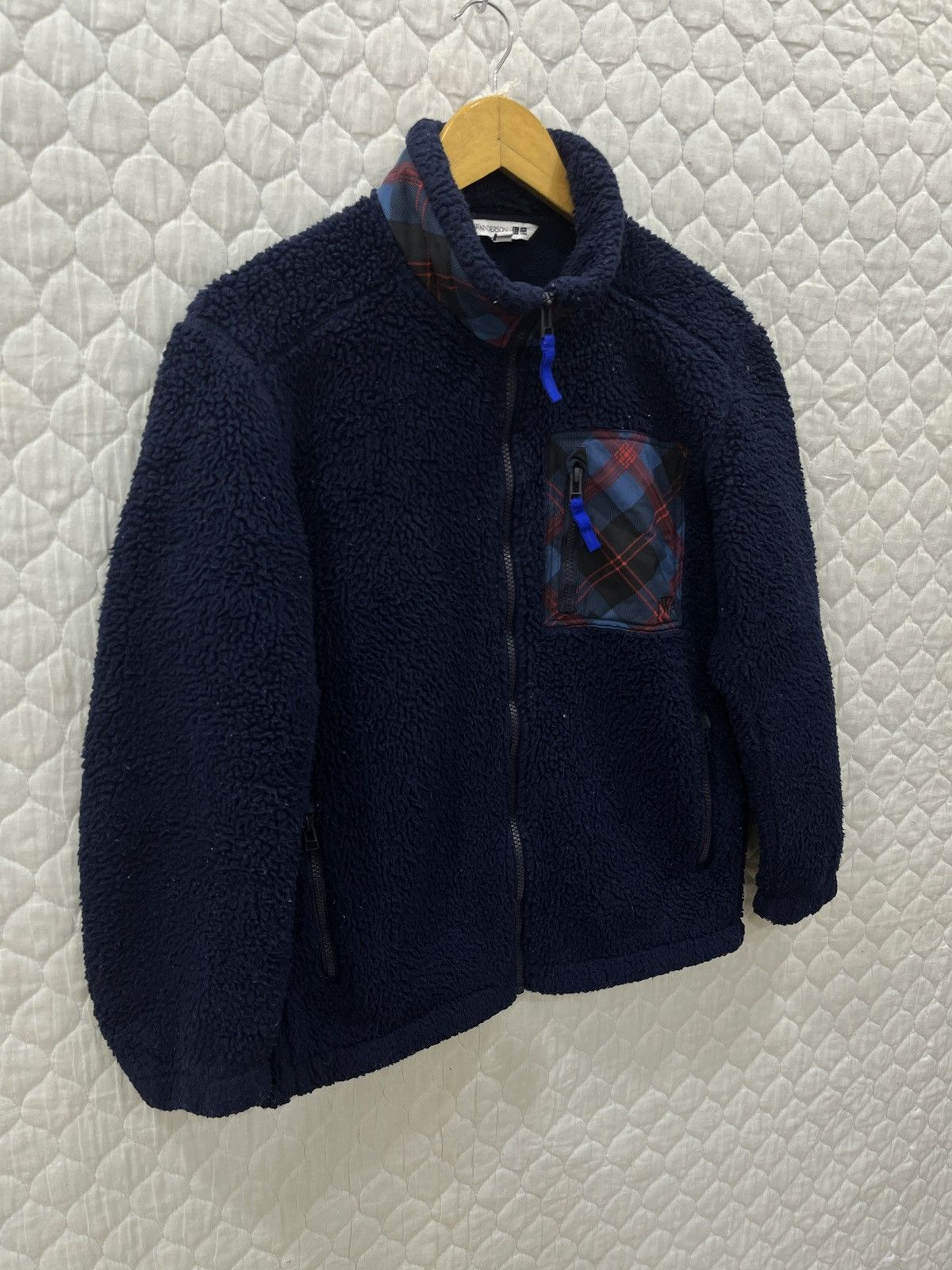 JW Anderson (Mmmm). JW ANDERSON X UNIQLO FLEECE JACKET Size US S / EU 44-46 / 1 - 3 Thumbnail