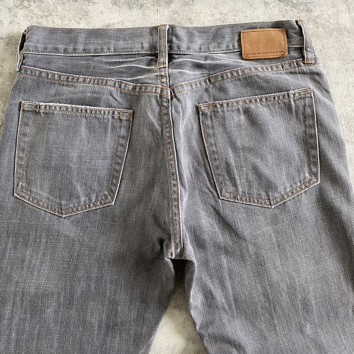 Gap × Vintage Vintage Gap Boot Fit Distressed Flared Denim Jeans Size US 30 / EU 46 - 19 Thumbnail