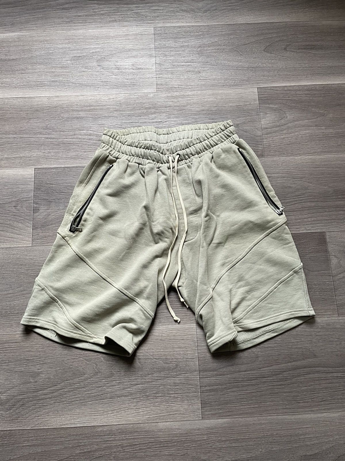 Represent Clo. Arrow shorts Size US 32 / EU 48 - 1 Thumbnail