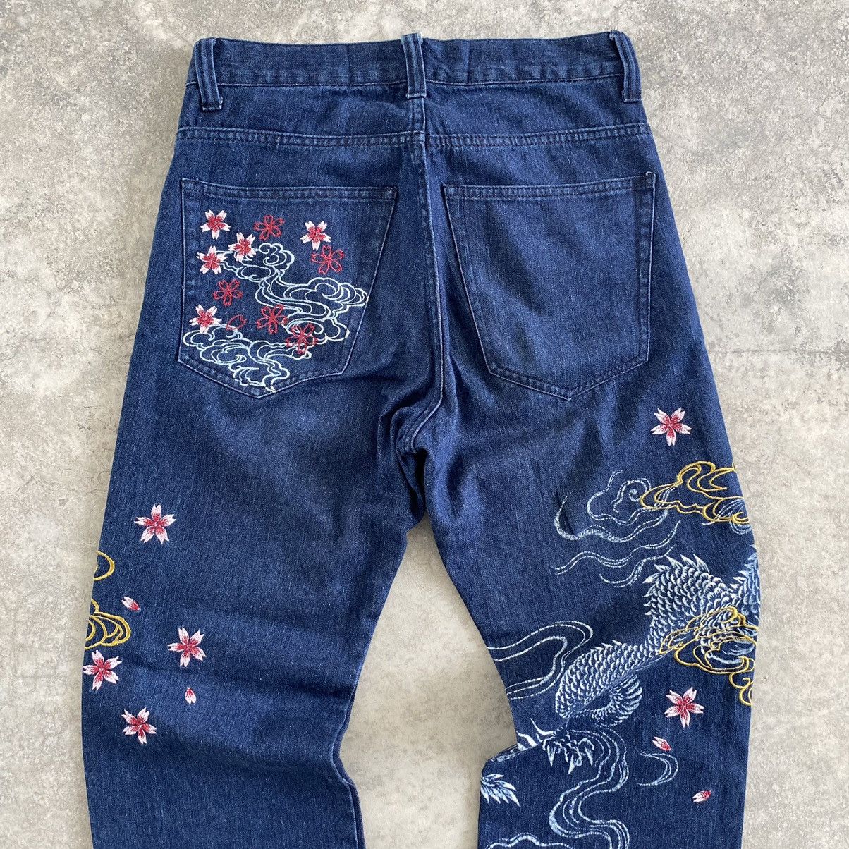 Japanese Brand Vomanie Printed Embroidery Sukajan Denim Jeans Size US 31 - 13 Thumbnail