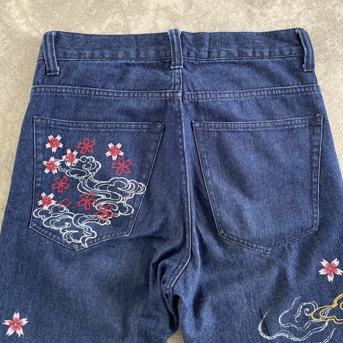 Japanese Brand Vomanie Printed Embroidery Sukajan Denim Jeans Size US 31 - 18 Thumbnail