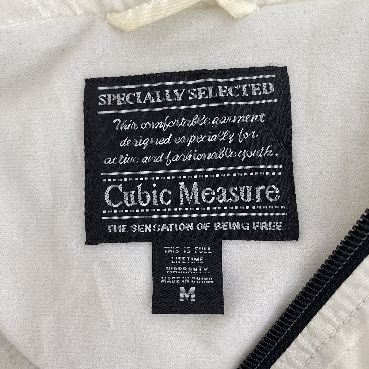 Japanese Brand CUBIC MEASURE Japanese Brand Multi Pocket Hooded Jacket Size US M / EU 48-50 / 2 - 4 Thumbnail