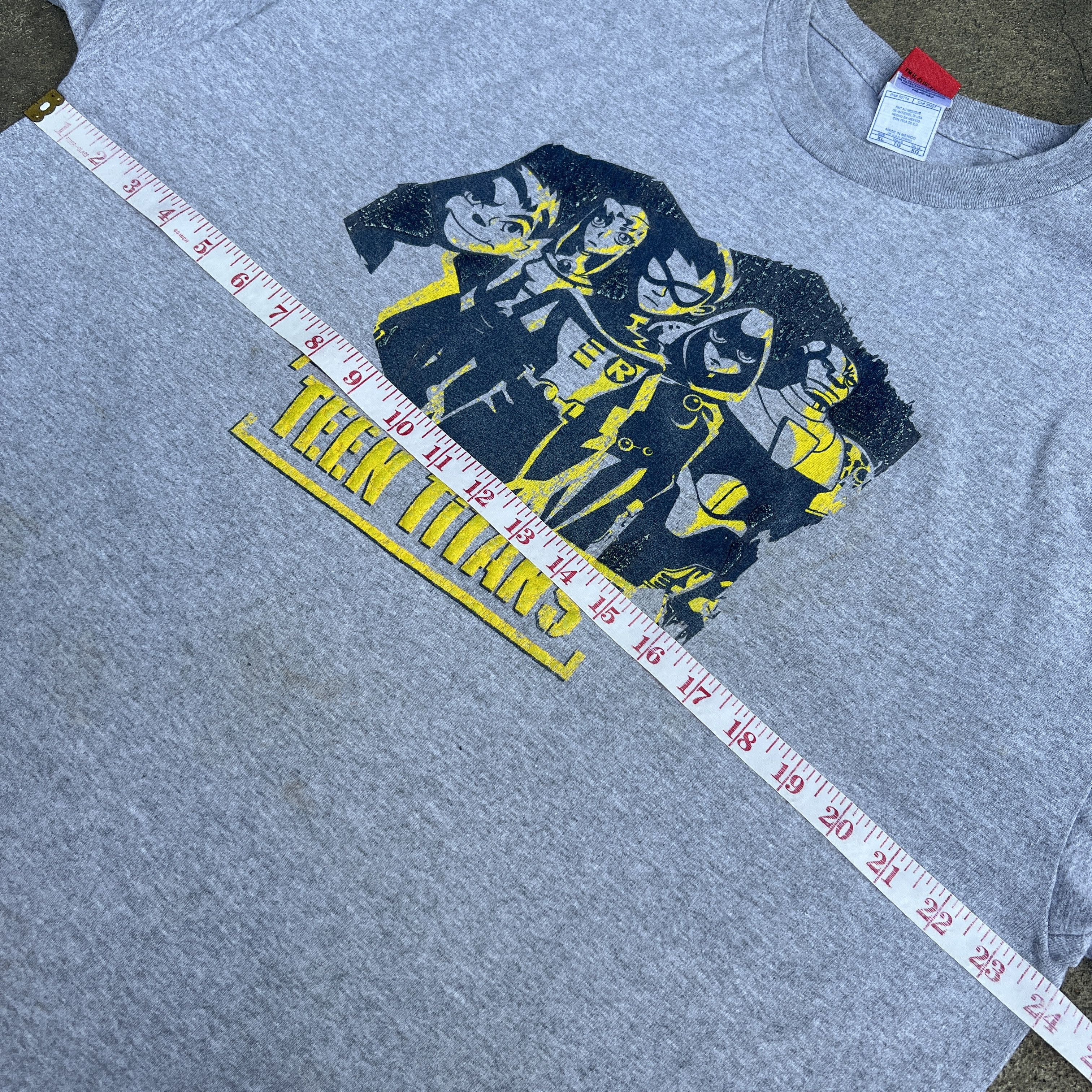 Cartoon Network × DC Comics × Vintage Vintage 2005 Teen Titans TV series Promo Tee Robin Cyborg Size US XL / EU 56 / 4 - 10 Thumbnail