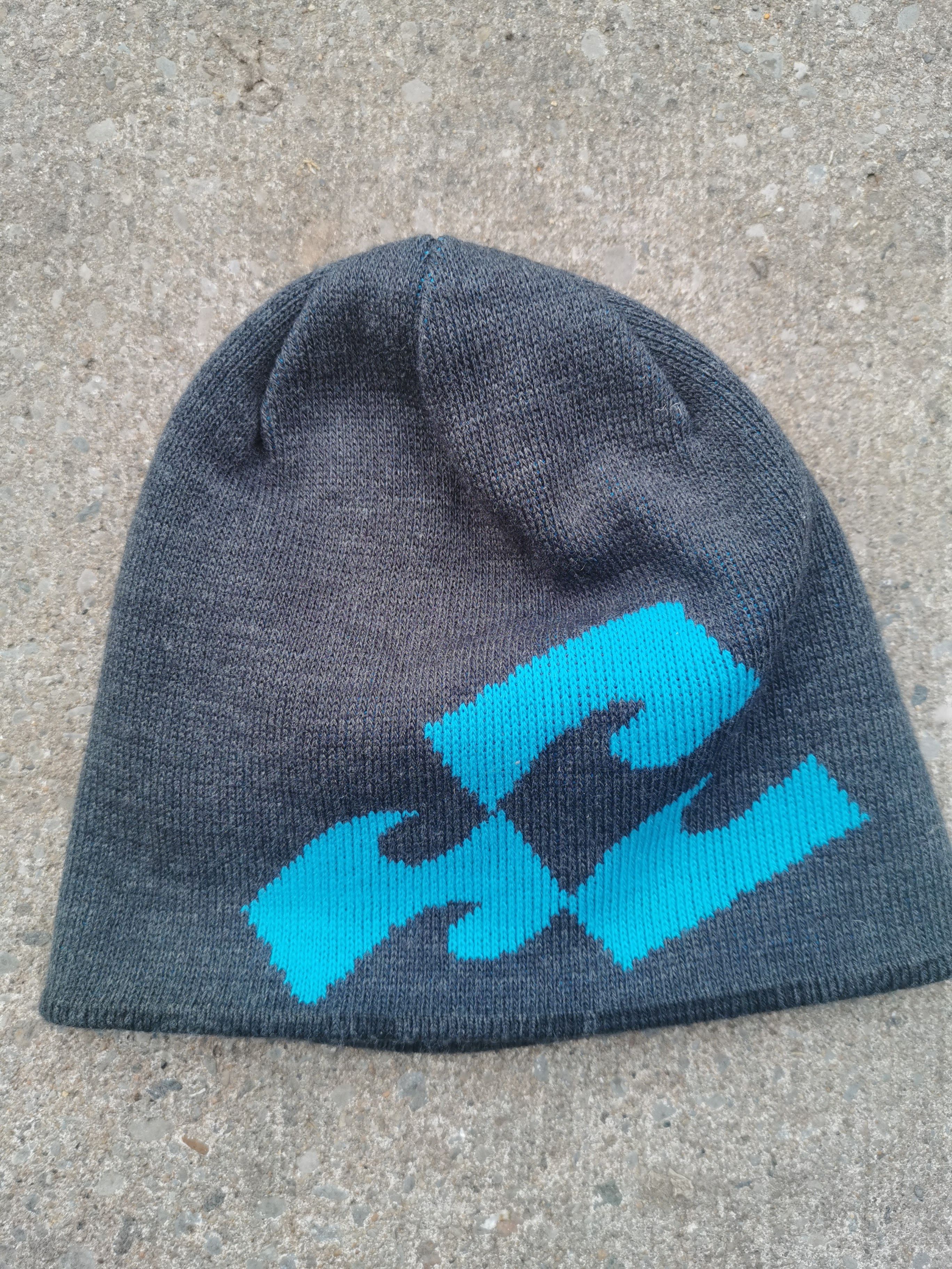 Billabong Vintage reversible Billabong winter hat/beanie/toque Size ONE SIZE - 2 Thumbnail